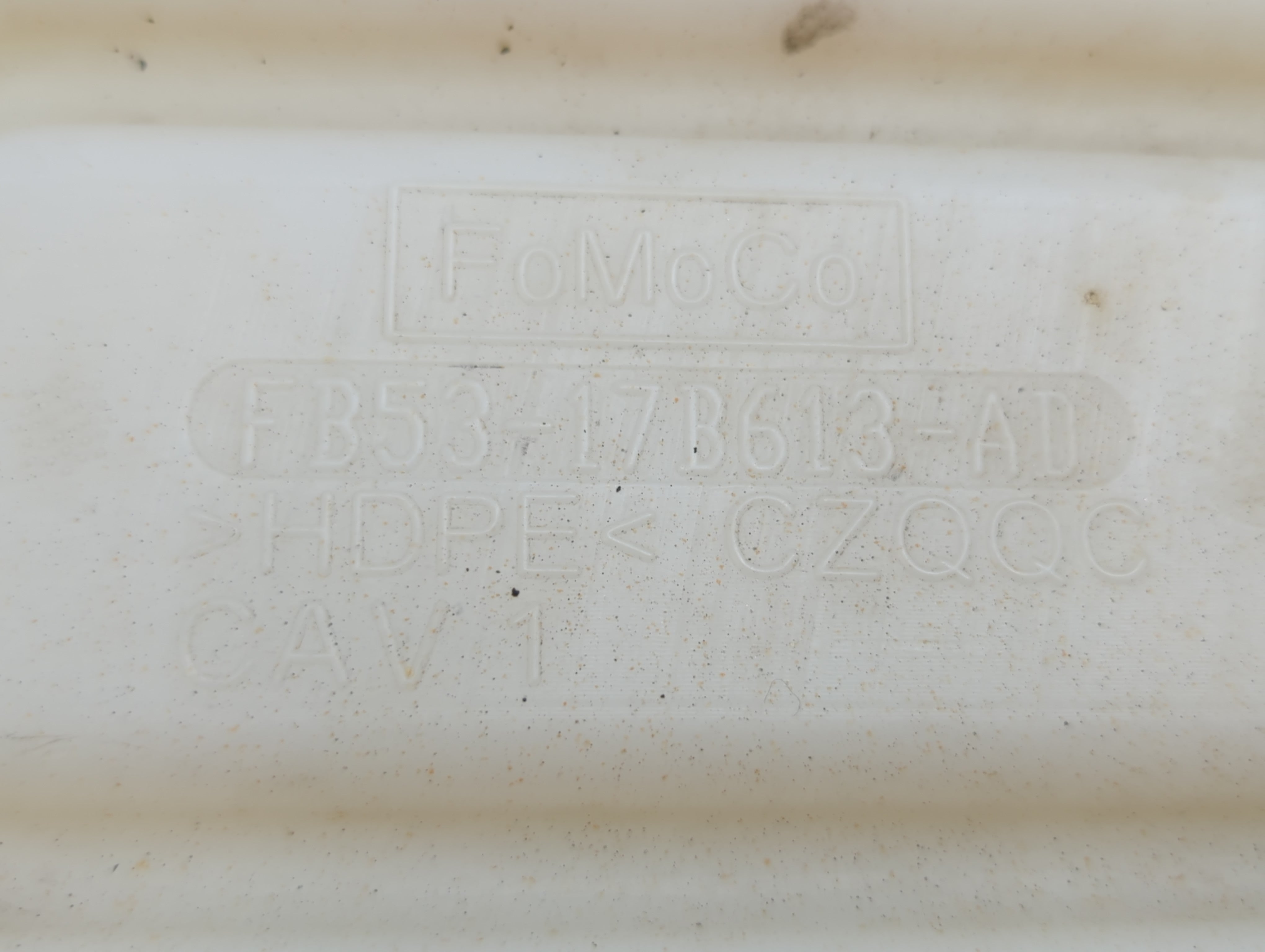 2016-2019 Ford Explorer Windshield Washer Fluid Reservoir Bottle Oem - Oemusedautoparts1.com