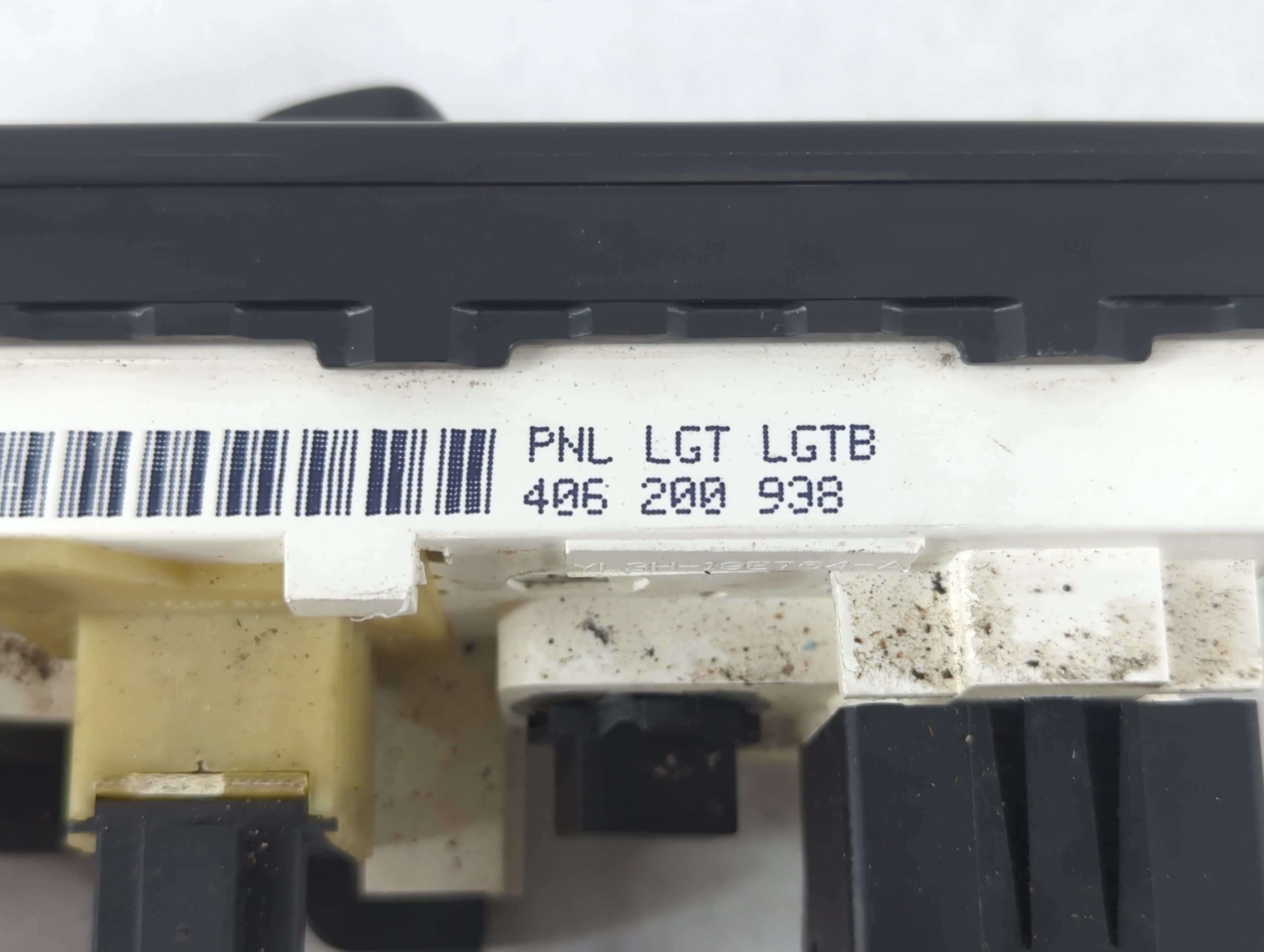 1999-2004 Ford F-150 Climate Control Module Temperature AC/Heater Replacement P/N:406 200 938 Fits OEM Used Auto Parts - Oemusedautoparts1.com