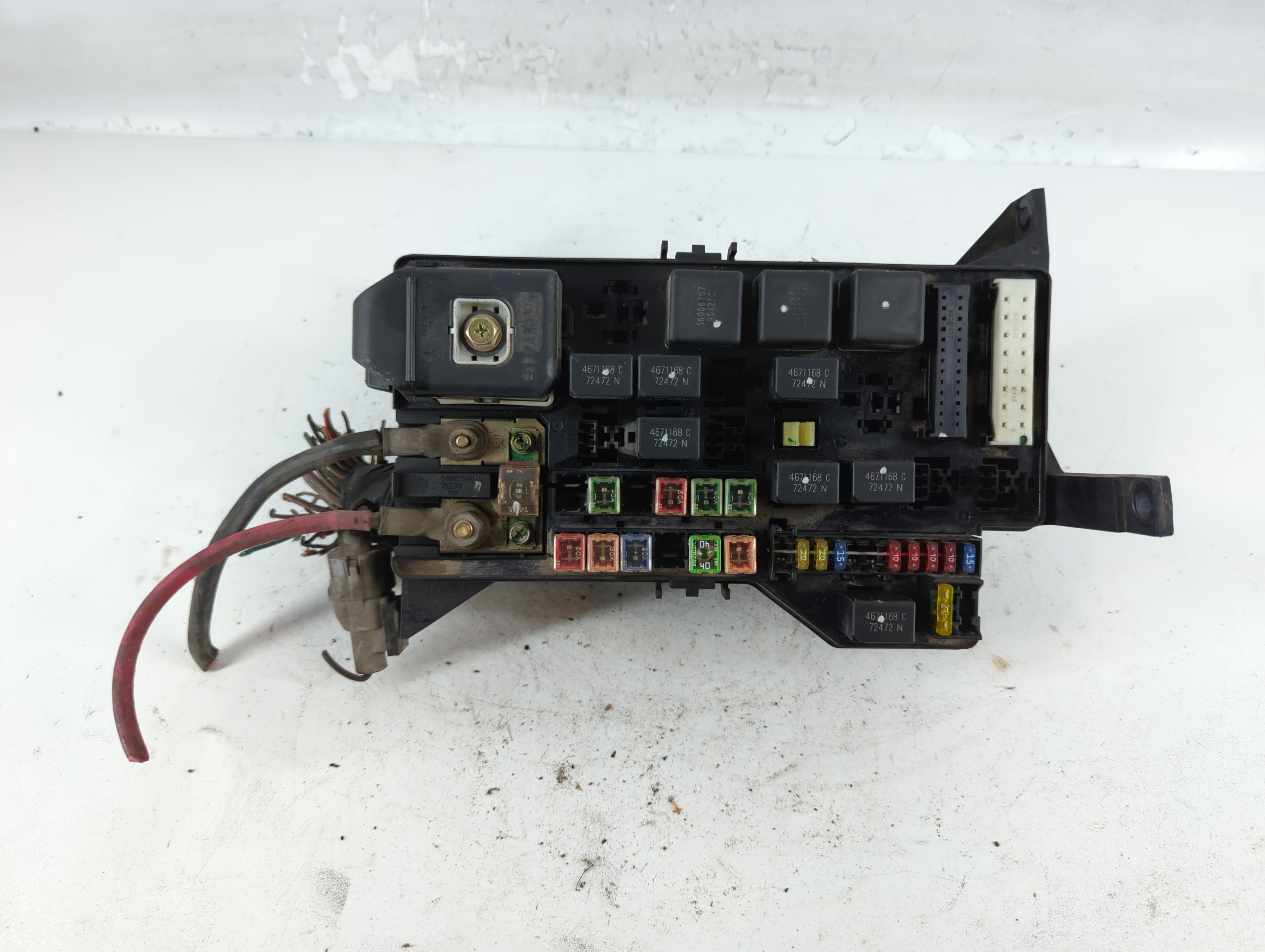 1998 Dodge Ram 1500 Fusebox Fuse Box Panel Relay Module P/N:P56020523AD Fits OEM Used Auto Parts - Oemusedautoparts1.com