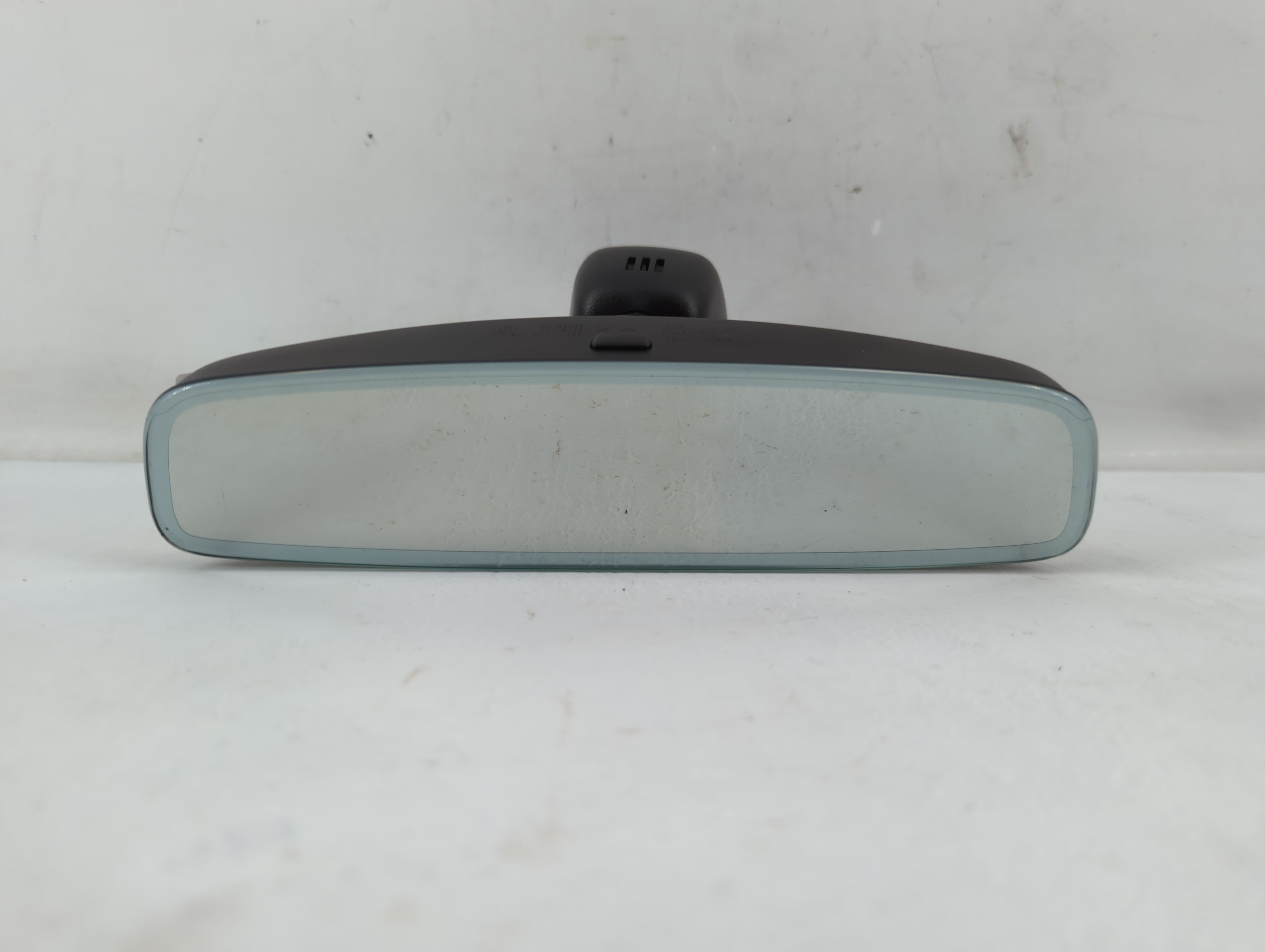 2023 Audi Q5 Interior Rear View Mirror Replacement OEM P/N:4112A-UAGTMA Fits OEM Used Auto Parts - Oemusedautoparts1.com