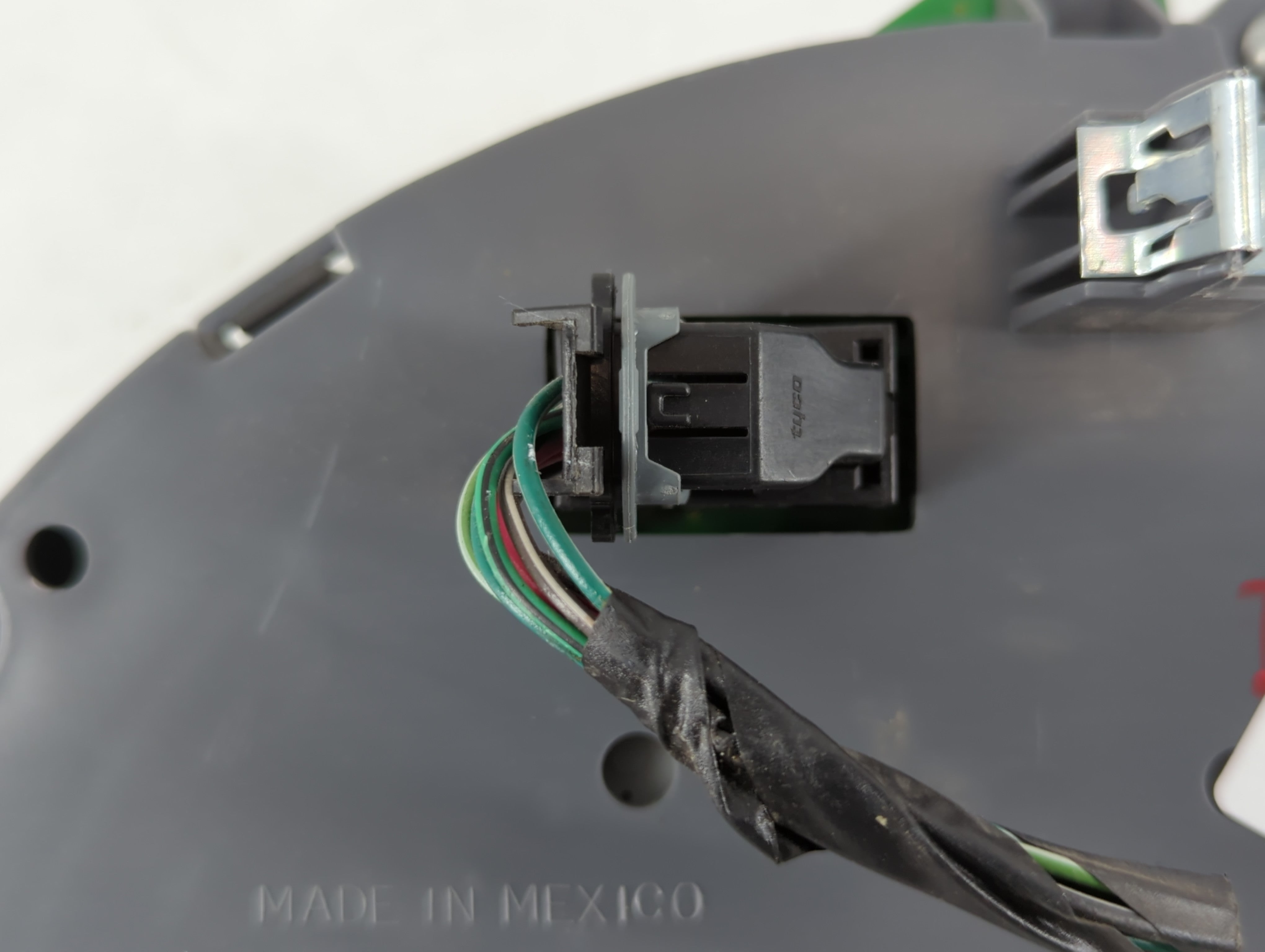 2009 Chevrolet Hhr Instrument Cluster Speedometer Gauges Fits OEM Used Auto Parts - Oemusedautoparts1.com