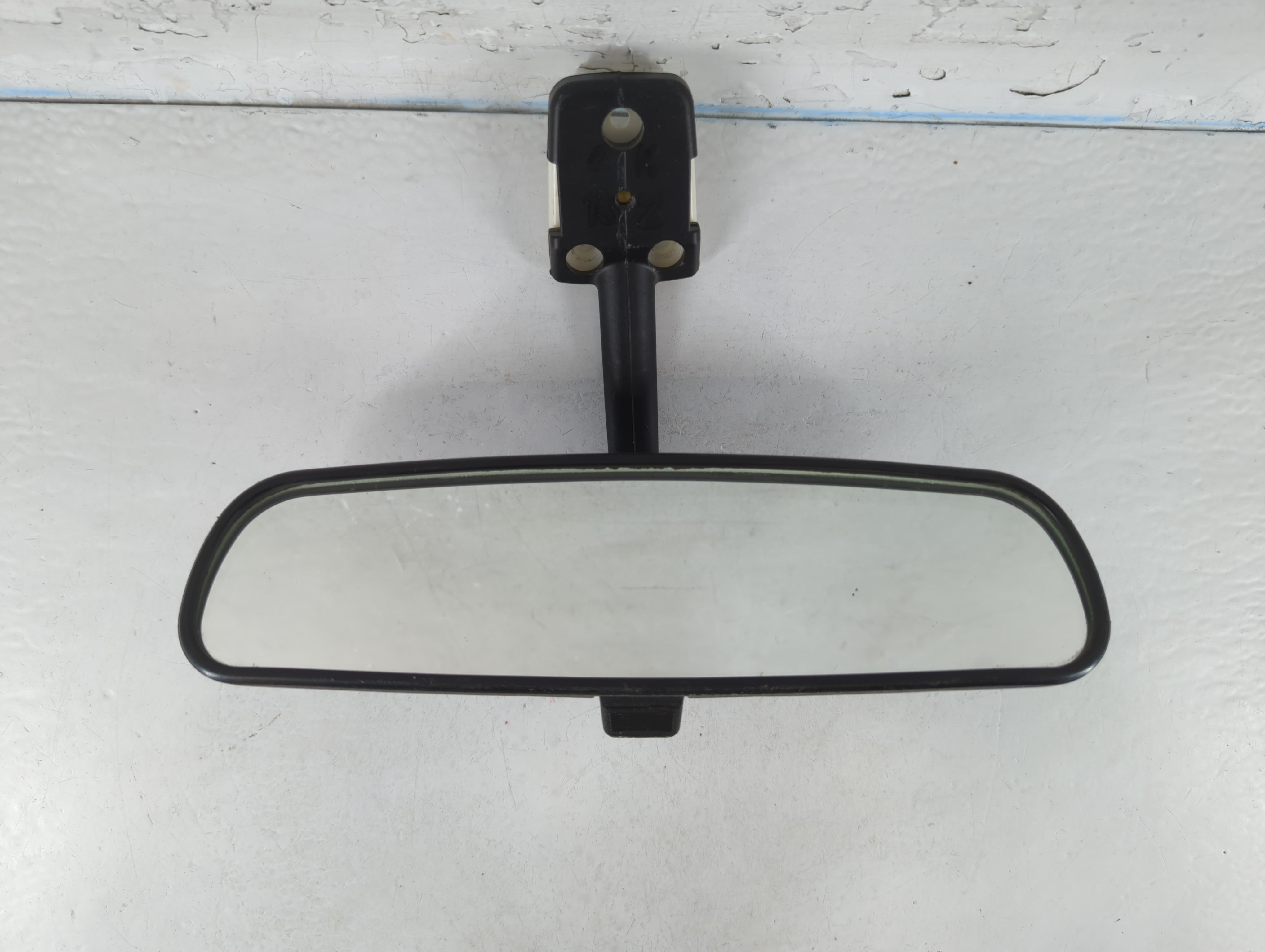 2005 Honda Civic Interior Rear View Mirror Replacement OEM P/N:IE8011681 Fits OEM Used Auto Parts - Oemusedautoparts1.com