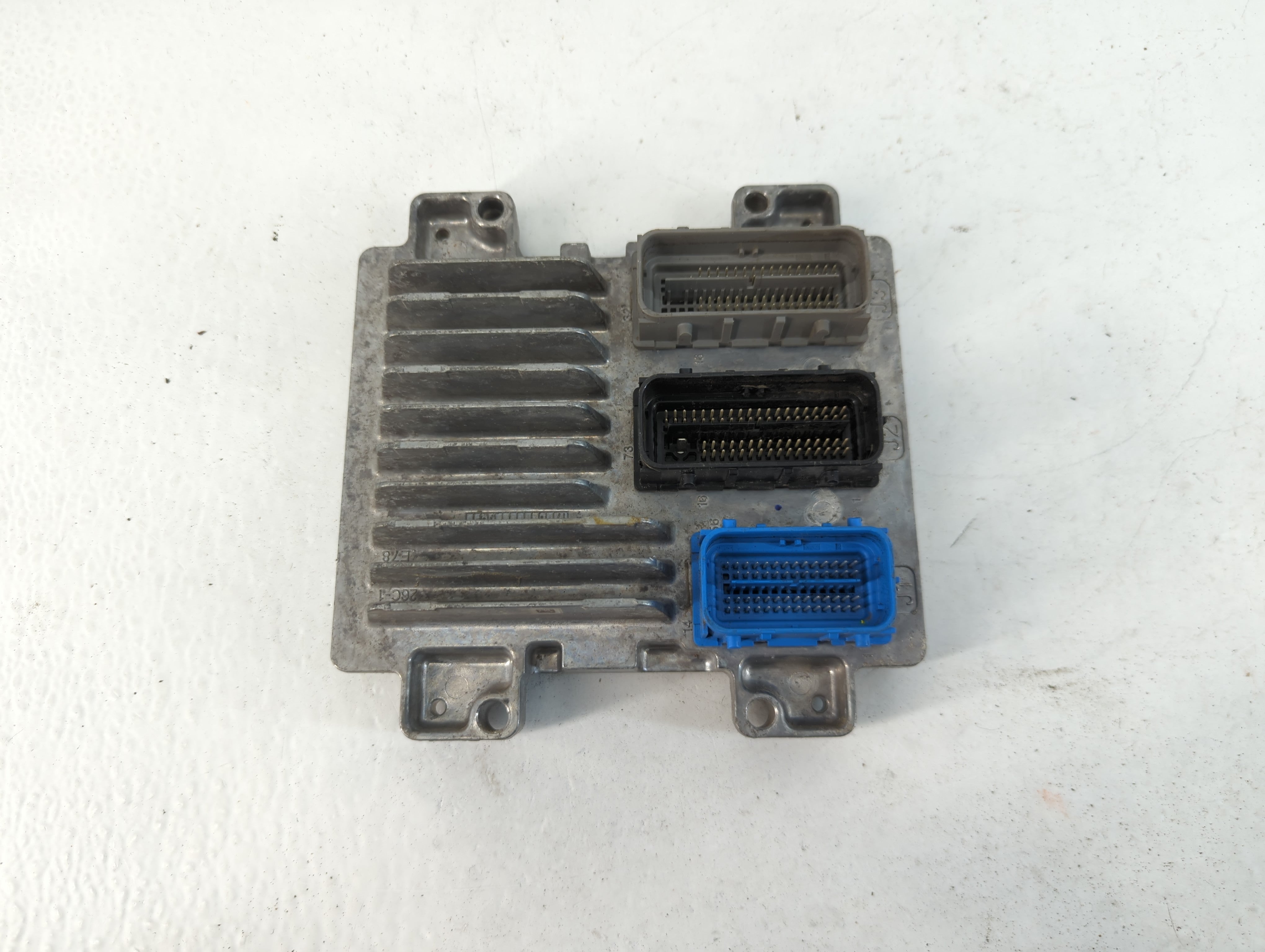 2017-2020 Chevrolet Express 2500 PCM Engine Control Computer ECU ECM PCU OEM P/N:12687342 Fits Fits 2017 2018 2019 2020 2021 OEM Used Auto Parts - Oemusedautoparts1.com