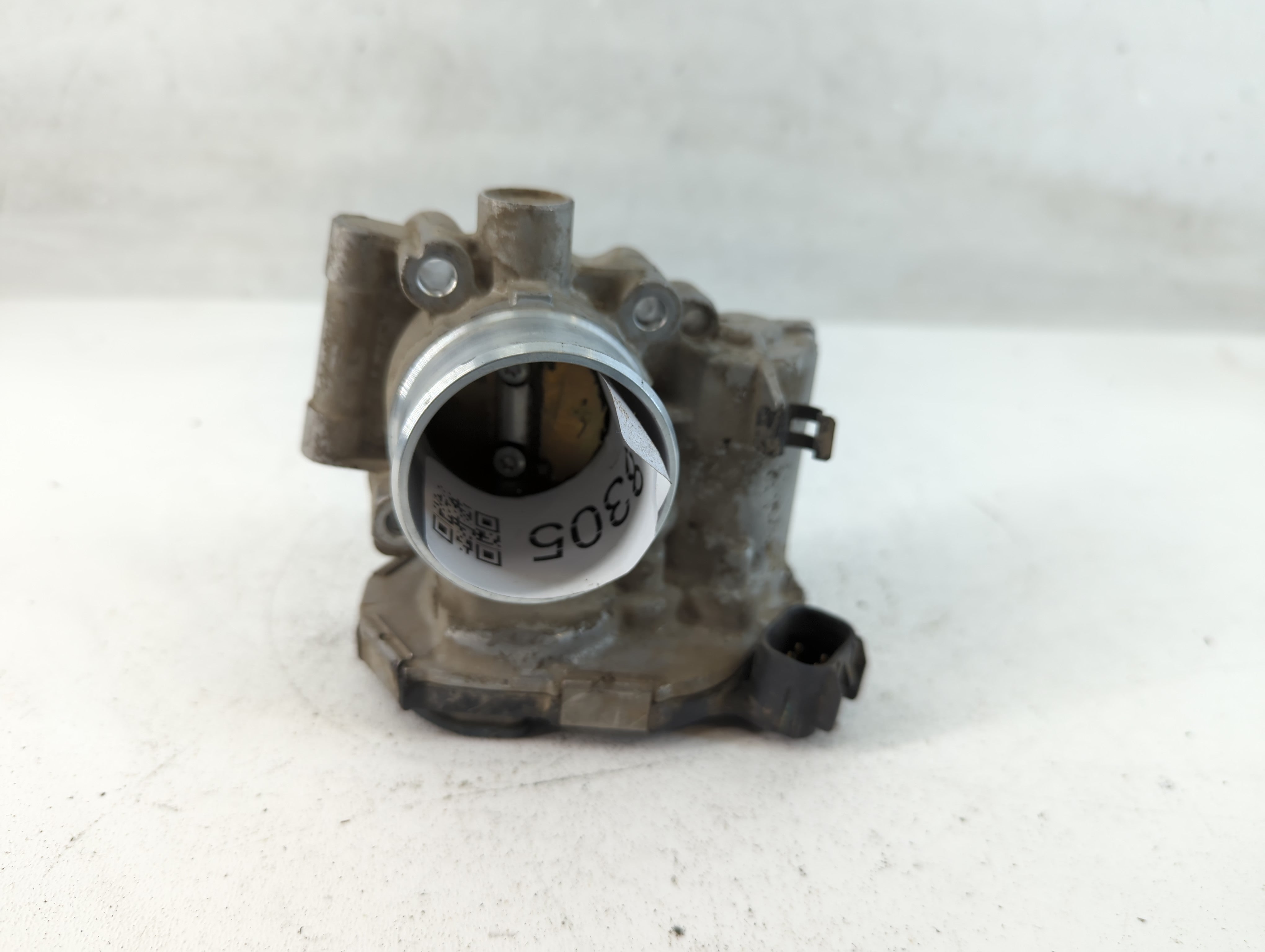 2011-2015 Chevrolet Volt Throttle Body P/N:55 562 270 55581682 Fits Fits 2011 2012 2013 2014 2015 2016 OEM Used Auto Parts - Oemusedautoparts1.com