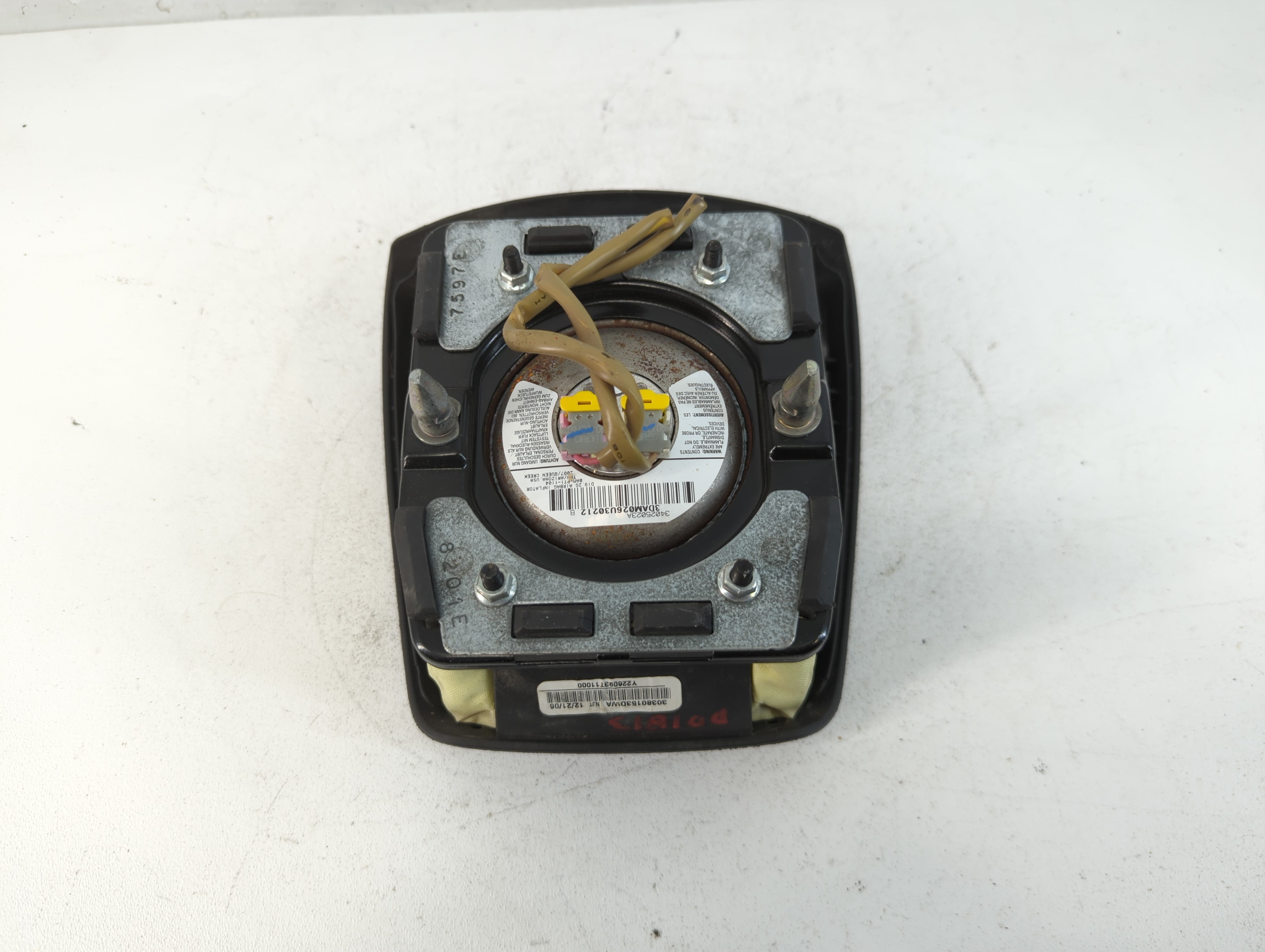 2007 Suzuki Xl-7 Air Bag Driver Left Steering Wheel Mounted P/N:30380153DWA Fits OEM Used Auto Parts - Oemusedautoparts1.com