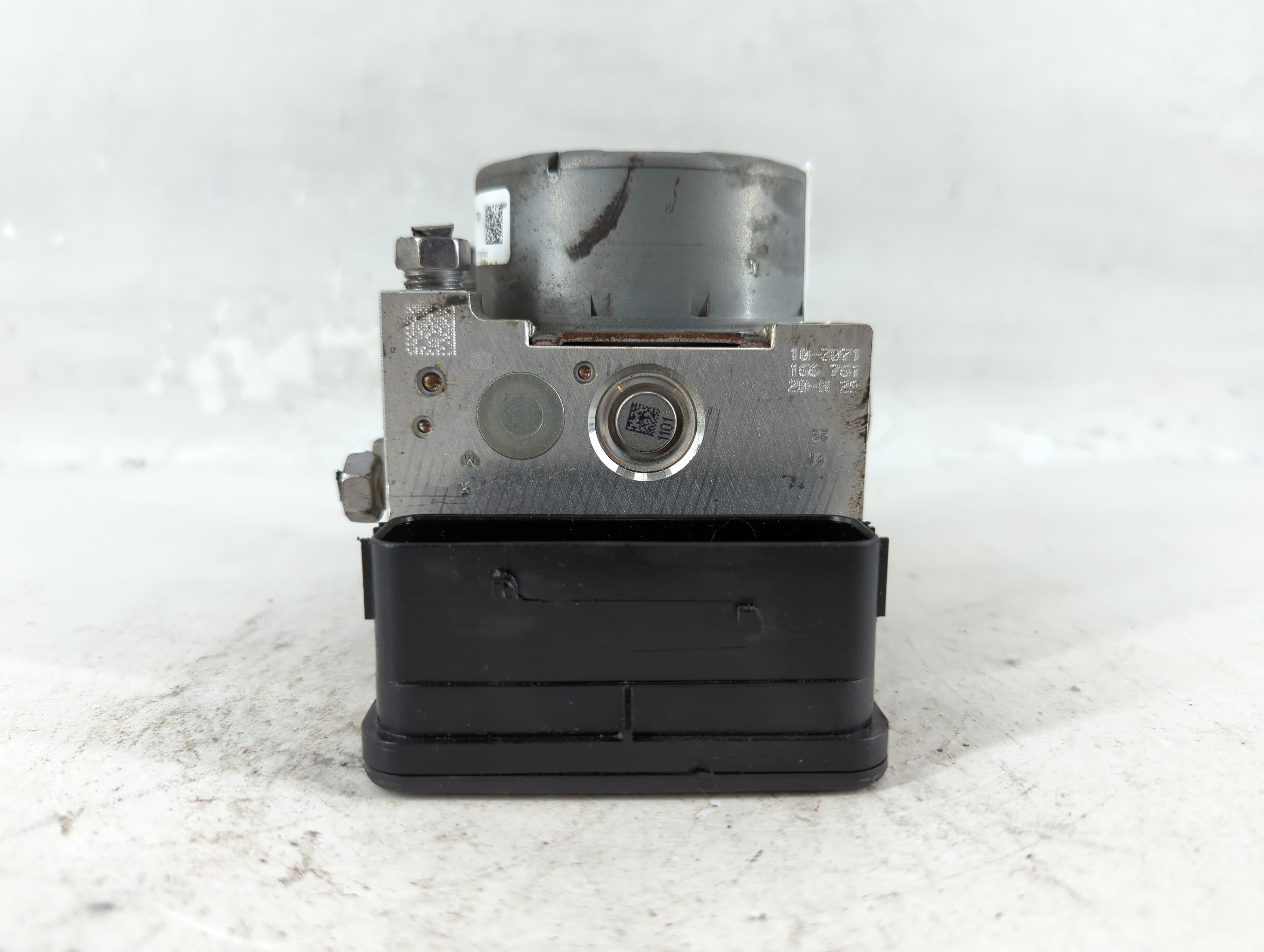 2017-2019 Ford Escape ABS Pump Control Module Replacement P/N:GV61-2C405-CH Fits Fits 2017 2018 2019 OEM Used Auto Parts - Oemusedautoparts1.com
