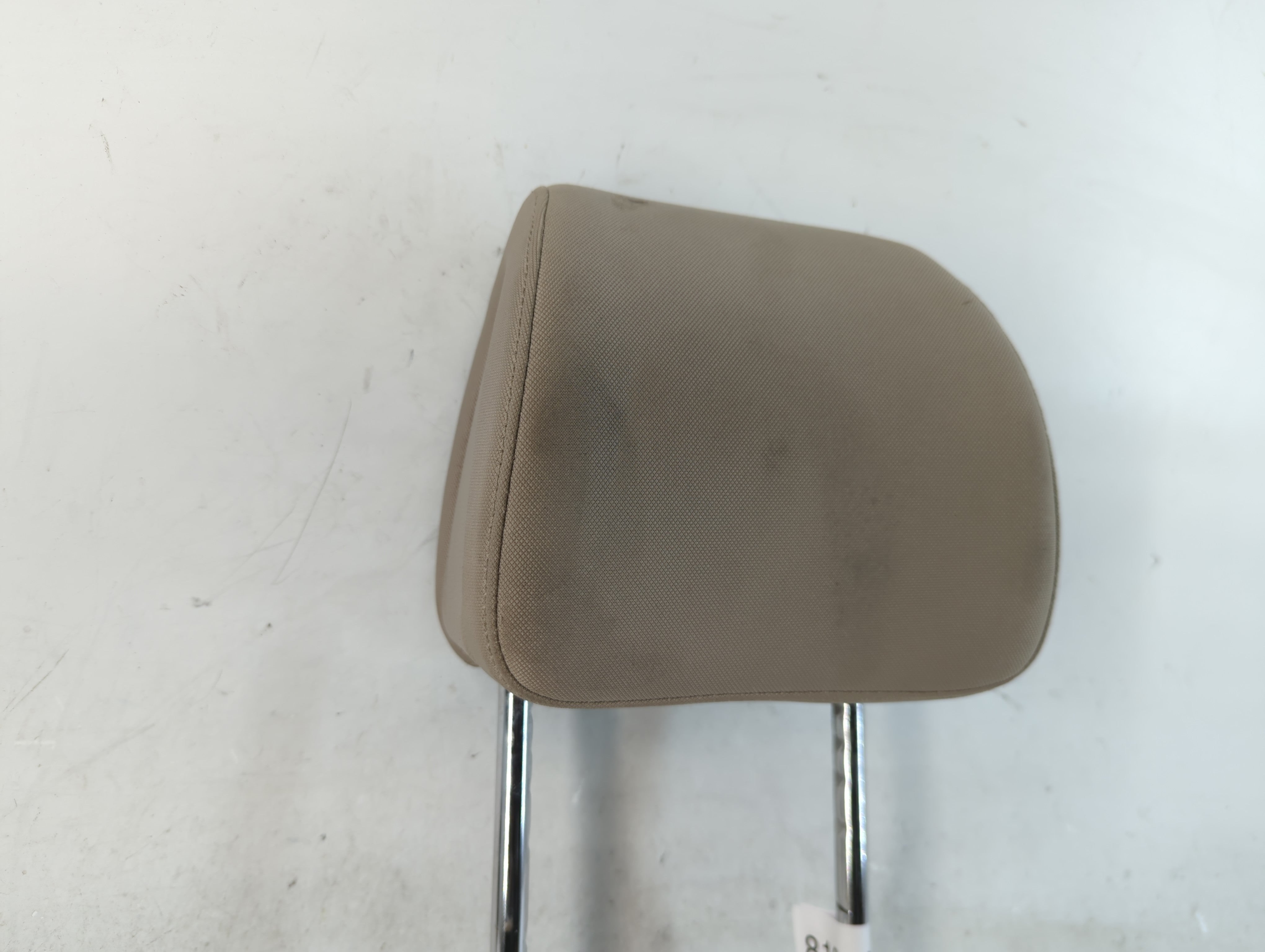 2017 Hyundai Tucson Headrest Head Rest Front Driver Passenger Seat Fits OEM Used Auto Parts - Oemusedautoparts1.com