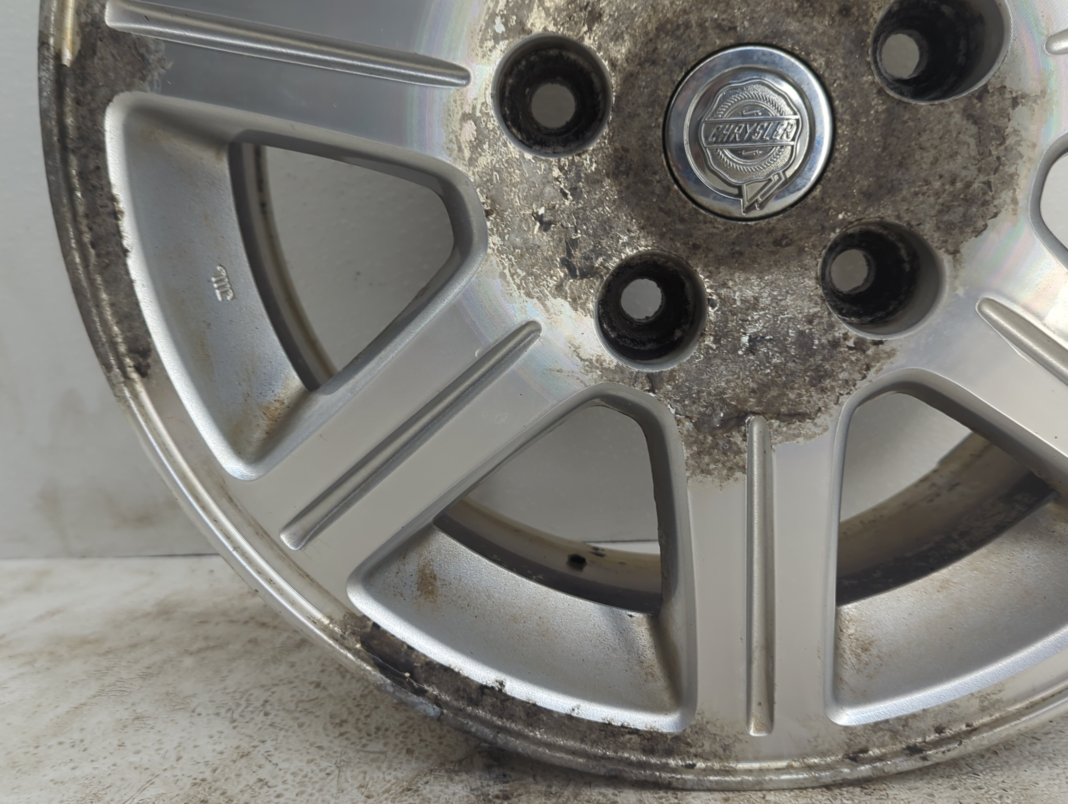 2008-2013 Chrysler Town & Country Wheel Rim Oem - Oemusedautoparts1.com