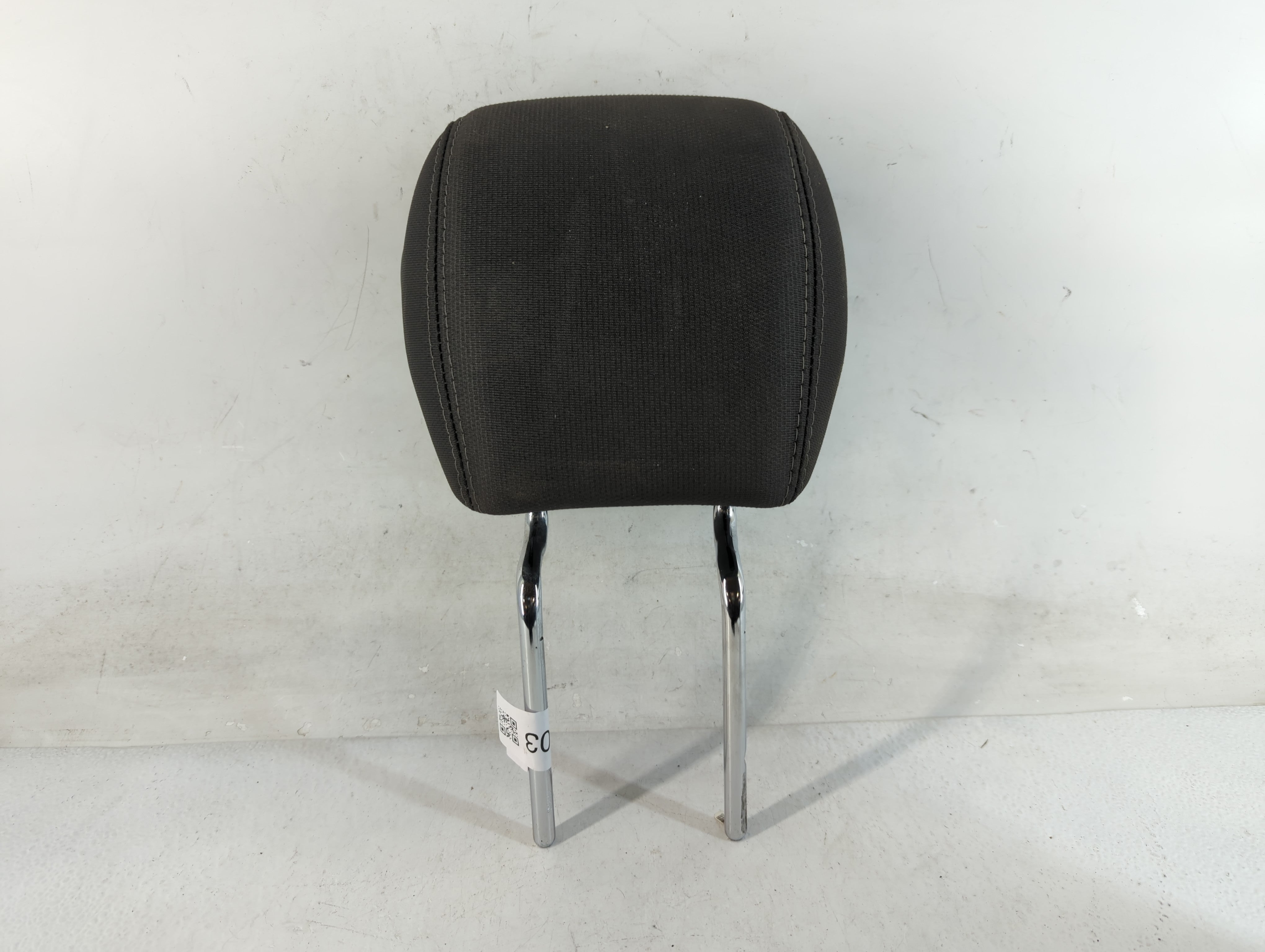 2015-2017 Gmc Acadia Headrest Head Rest Front Driver Passenger Seat Fits Fits 2015 2016 2017 OEM Used Auto Parts - Oemusedautoparts1.com