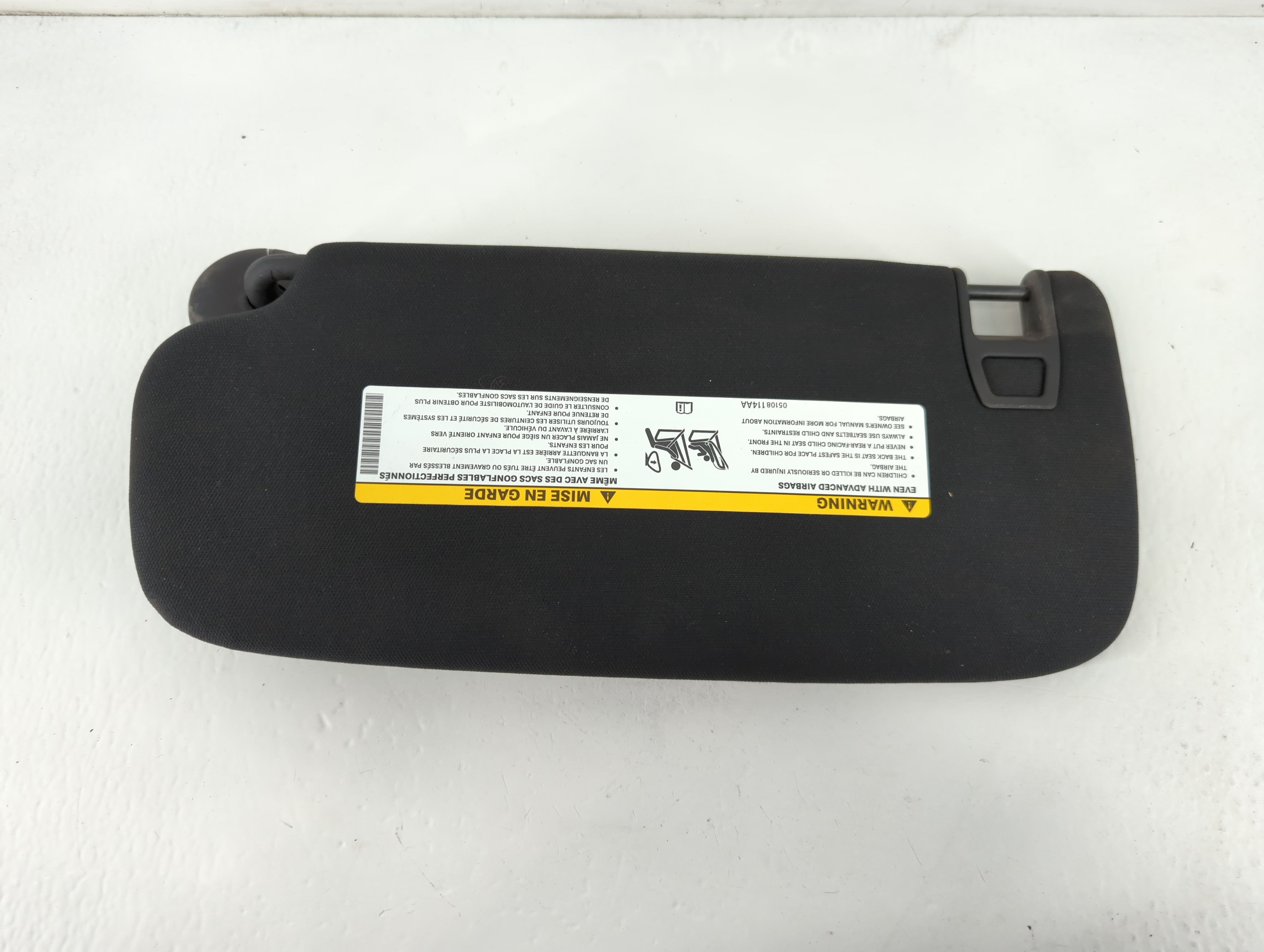 2014-2022 Jeep Grand Cherokee Sun Visor Shade Replacement Passenger Right Mirror Fits OEM Used Auto Parts - Oemusedautoparts1.com