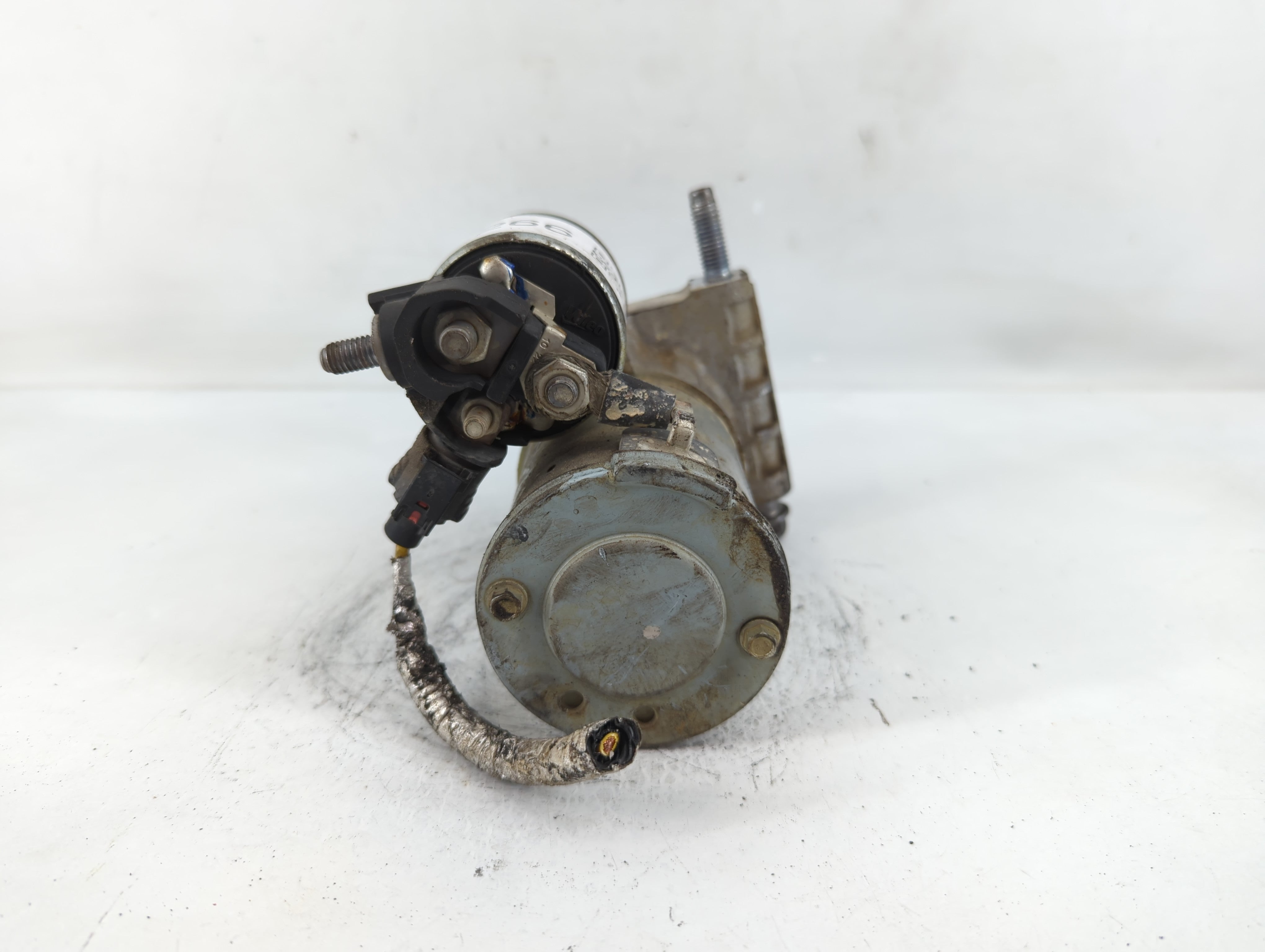 2016 Gmc Yukon Xl Car Starter Motor Solenoid OEM P/N:1269 5760 Fits Fits 2014 2015 2017 2018 2019 2020 OEM Used Auto Parts - Oemusedautoparts1.com