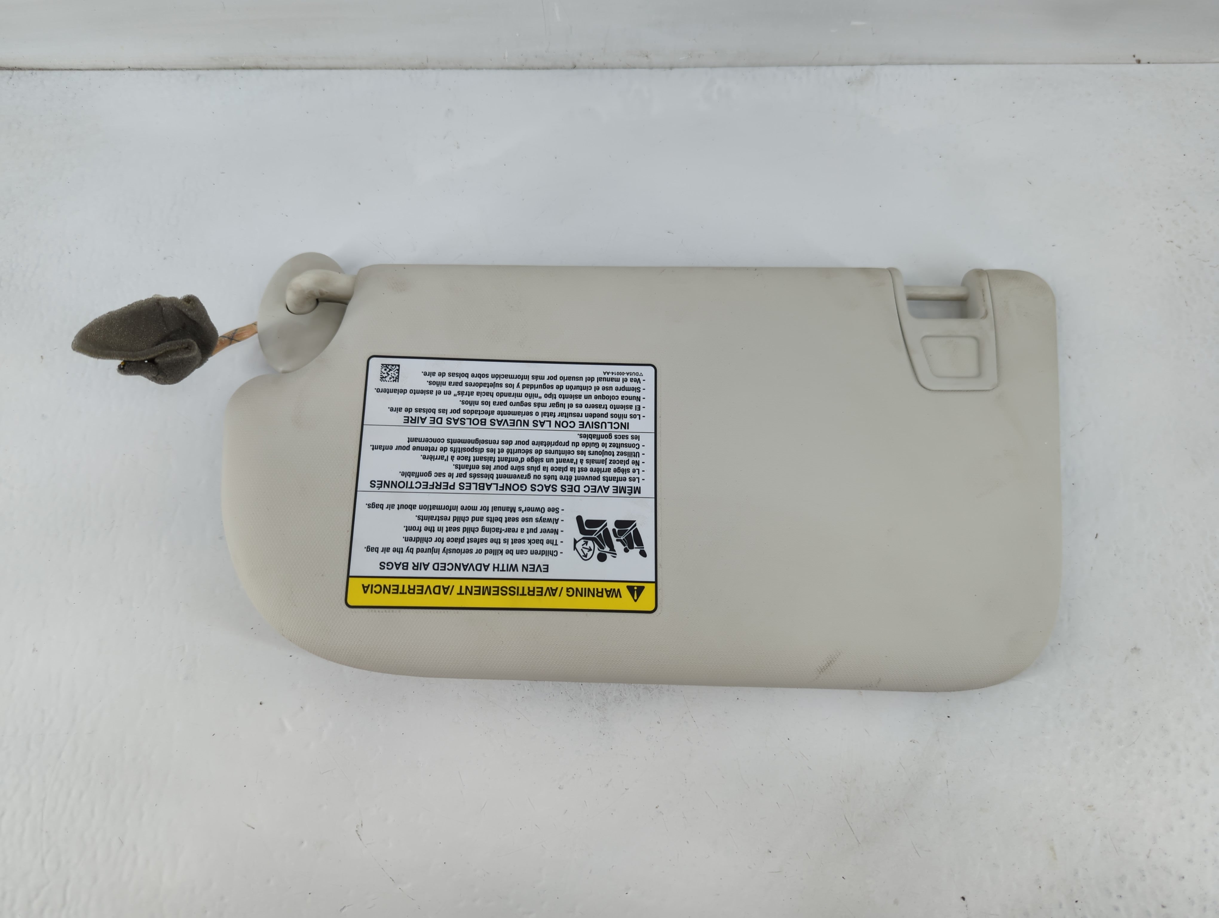 2013-2019 Ford Escape Sun Visor Shade Replacement Passenger Right Mirror Fits Fits 2013 2014 2015 2016 2017 2018 2019 OEM Used Auto Parts - Oemusedautoparts1.com