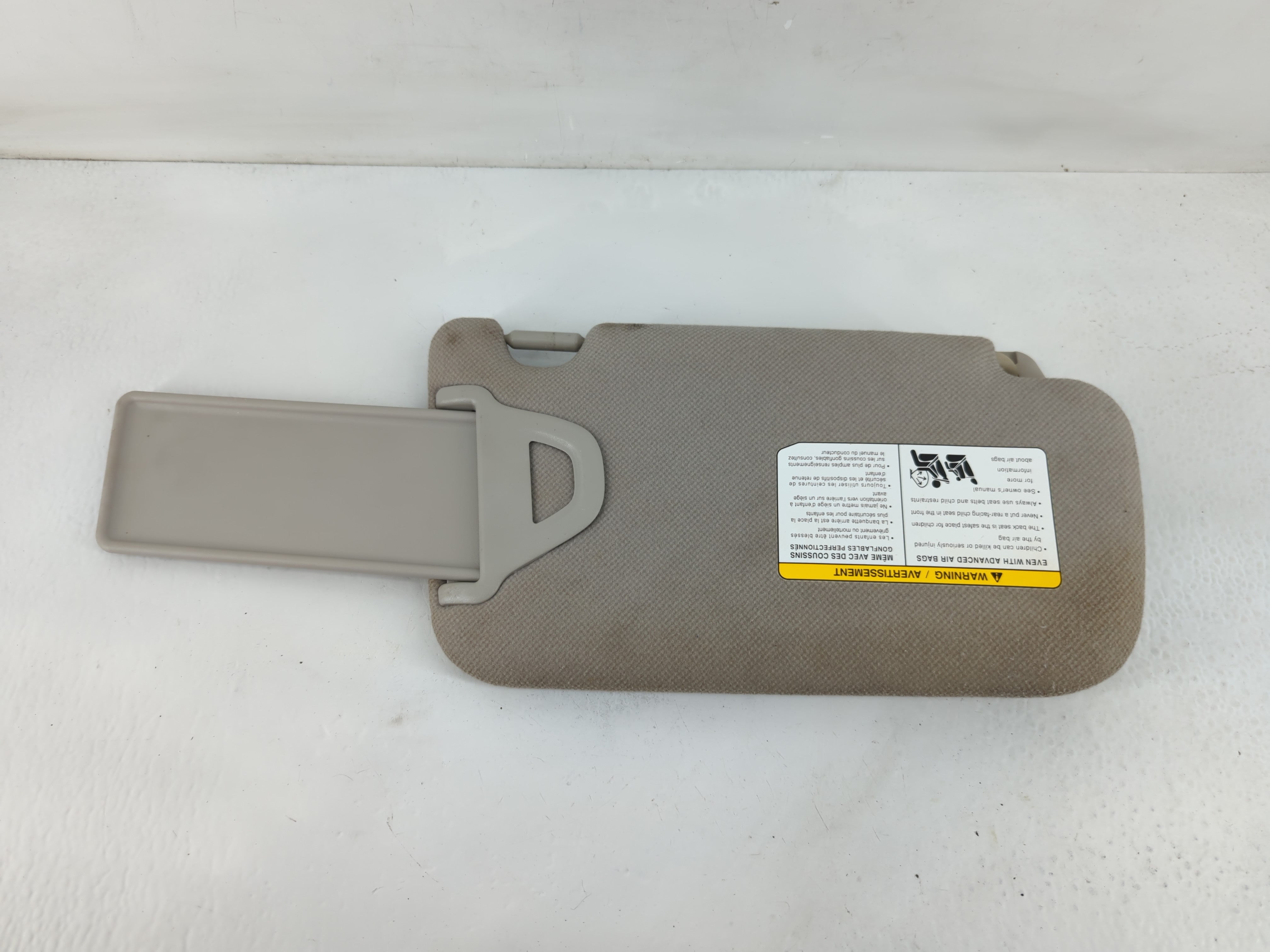 2013-2019 Nissan Sentra Sun Visor Shade Replacement Driver Left Mirror Fits Fits 2013 2014 2015 2016 2017 2018 2019 OEM Used Auto Parts - Oemusedautoparts1.com