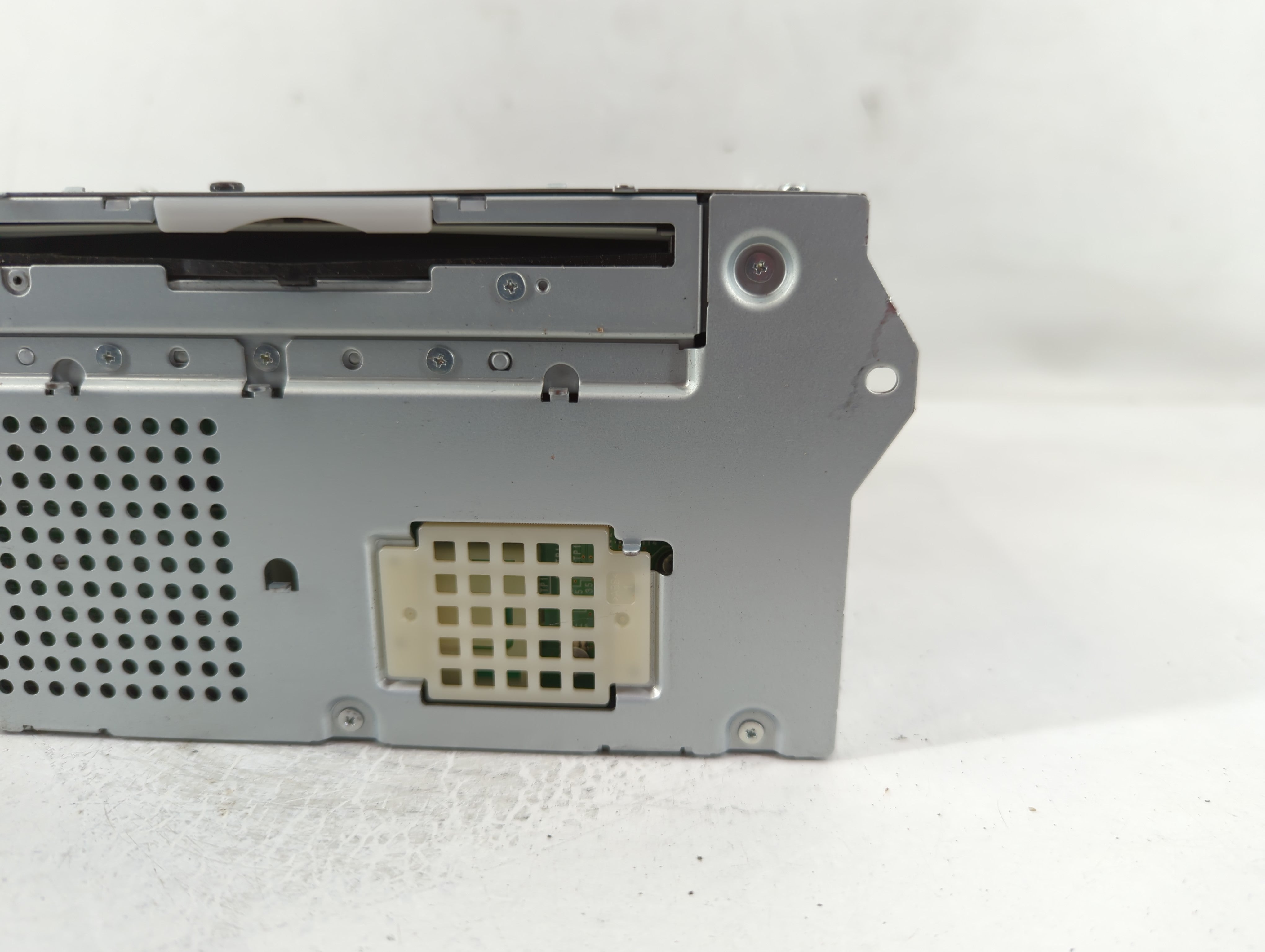 2013-2014 Nissan Maxima Radio AM FM Cd Player Receiver Replacement P/N:25915 3LZ0E 9N00A 210450 Fits Fits 2013 2014 2015 OEM Used Auto Parts - Oemusedautoparts1.com