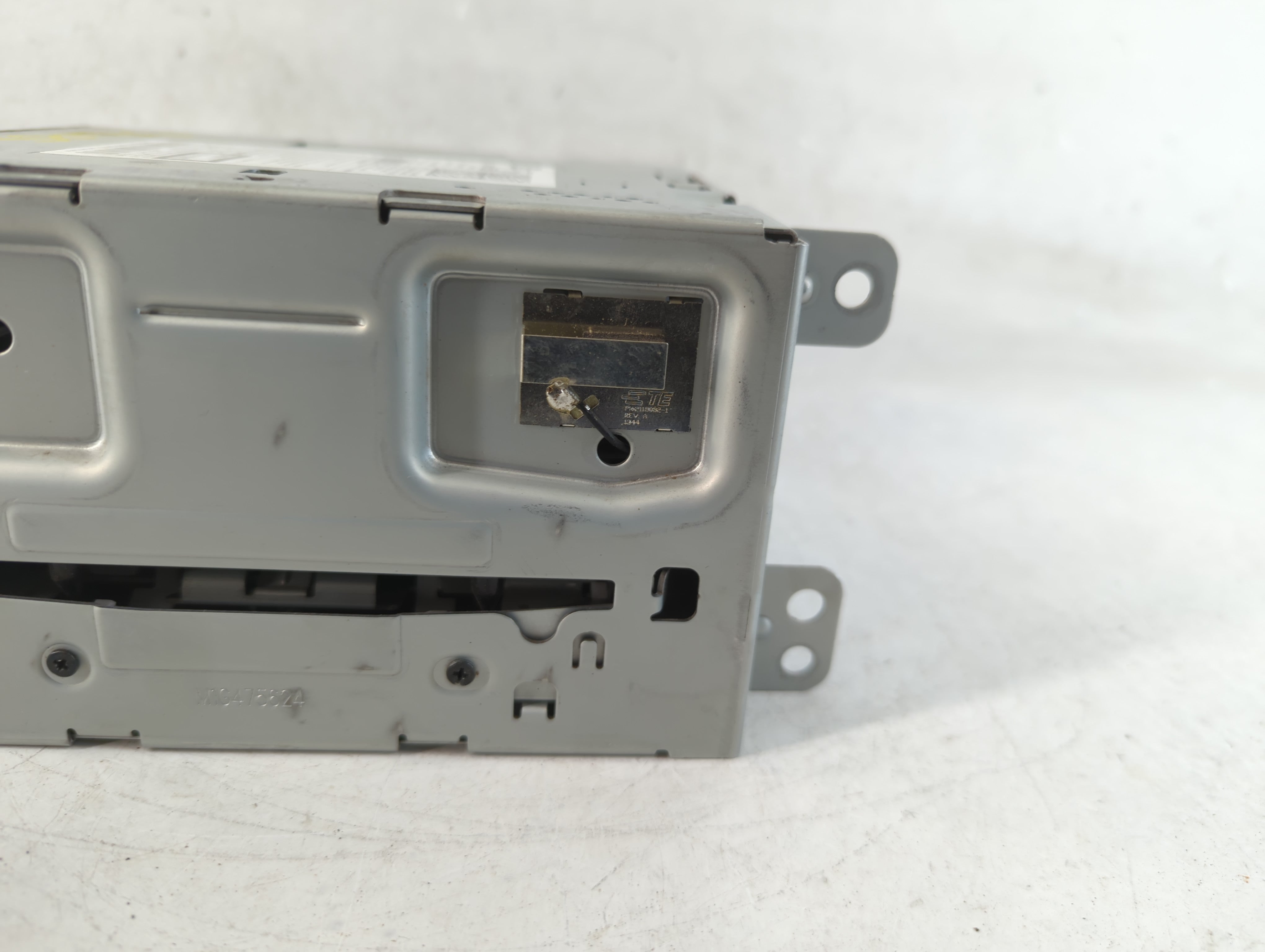 2014-2016 Chevrolet Malibu Radio AM FM Cd Player Receiver Replacement P/N:23206559 Fits Fits 2014 2015 2016 OEM Used Auto Parts - Oemusedautoparts1.com