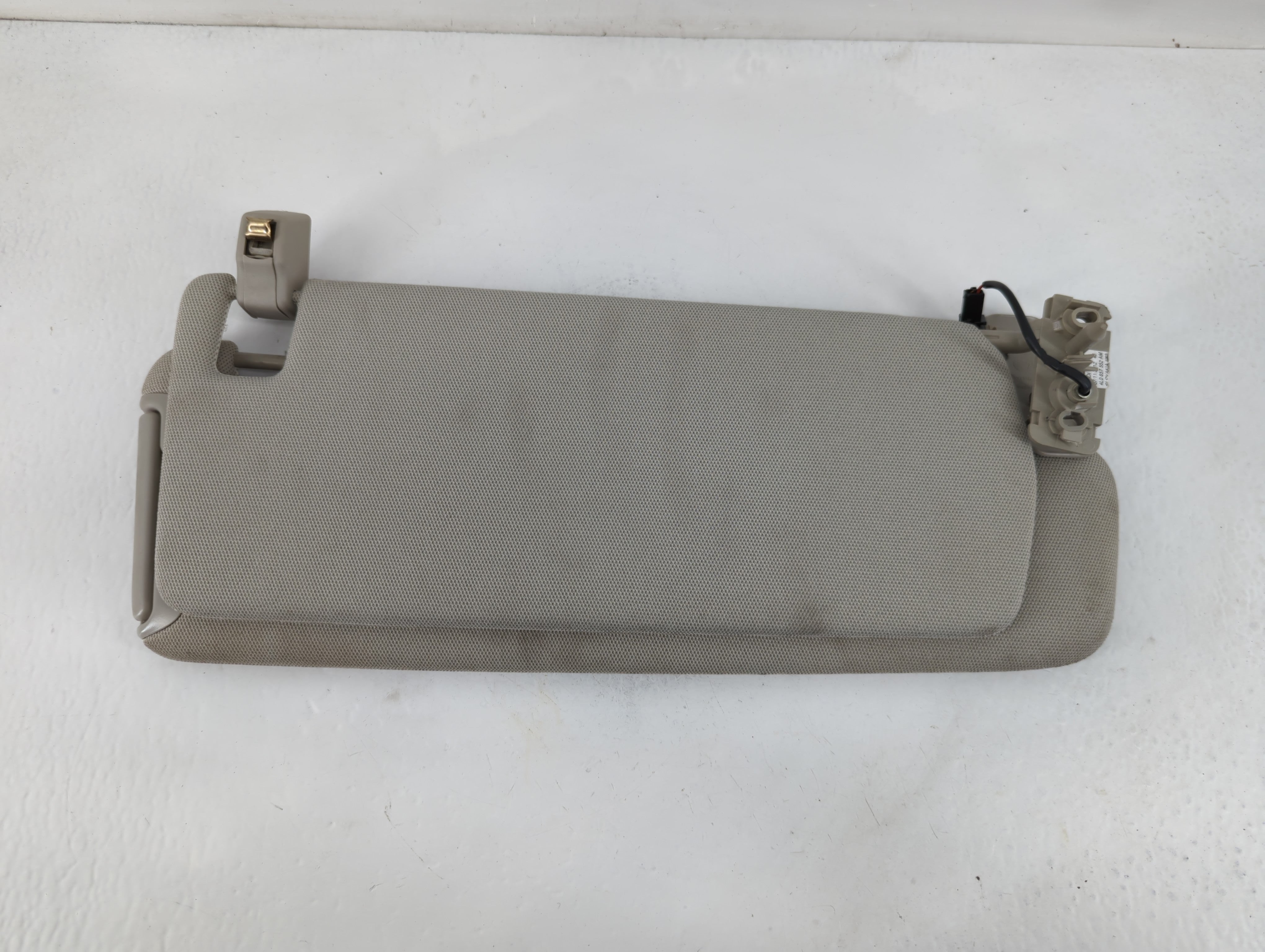 2007-2015 Audi Q7 Sun Visor Shade Replacement Passenger Right Mirror Fits Fits 2007 2008 2009 2010 2011 2012 2013 2014 2015 OEM Used Auto Parts - Oemusedautoparts1.com