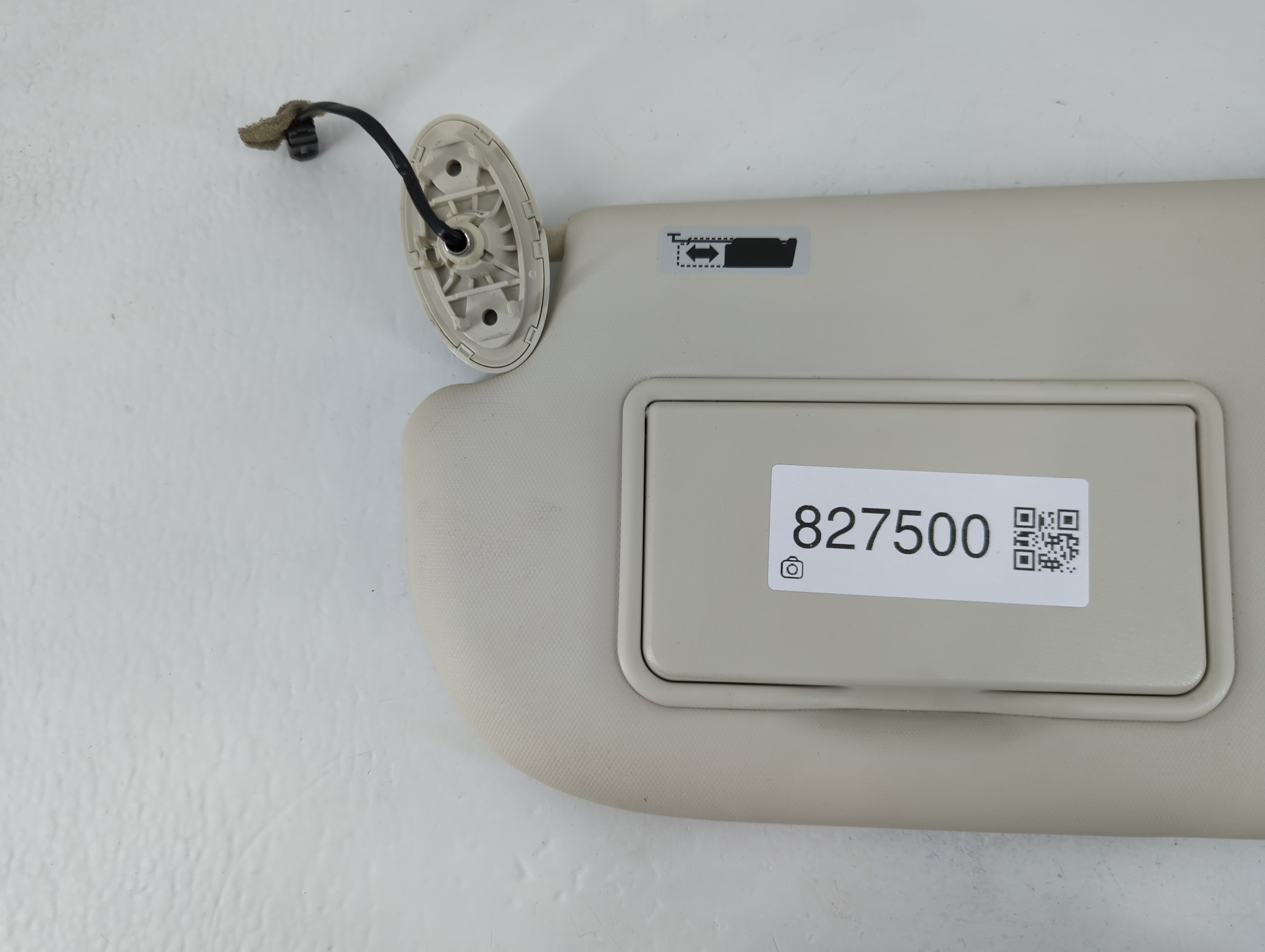 2013-2019 Ford Escape Sun Visor Shade Replacement Driver Left Mirror Fits Fits 2013 2014 2015 2016 2017 2018 2019 OEM Used Auto Parts - Oemusedautoparts1.com
