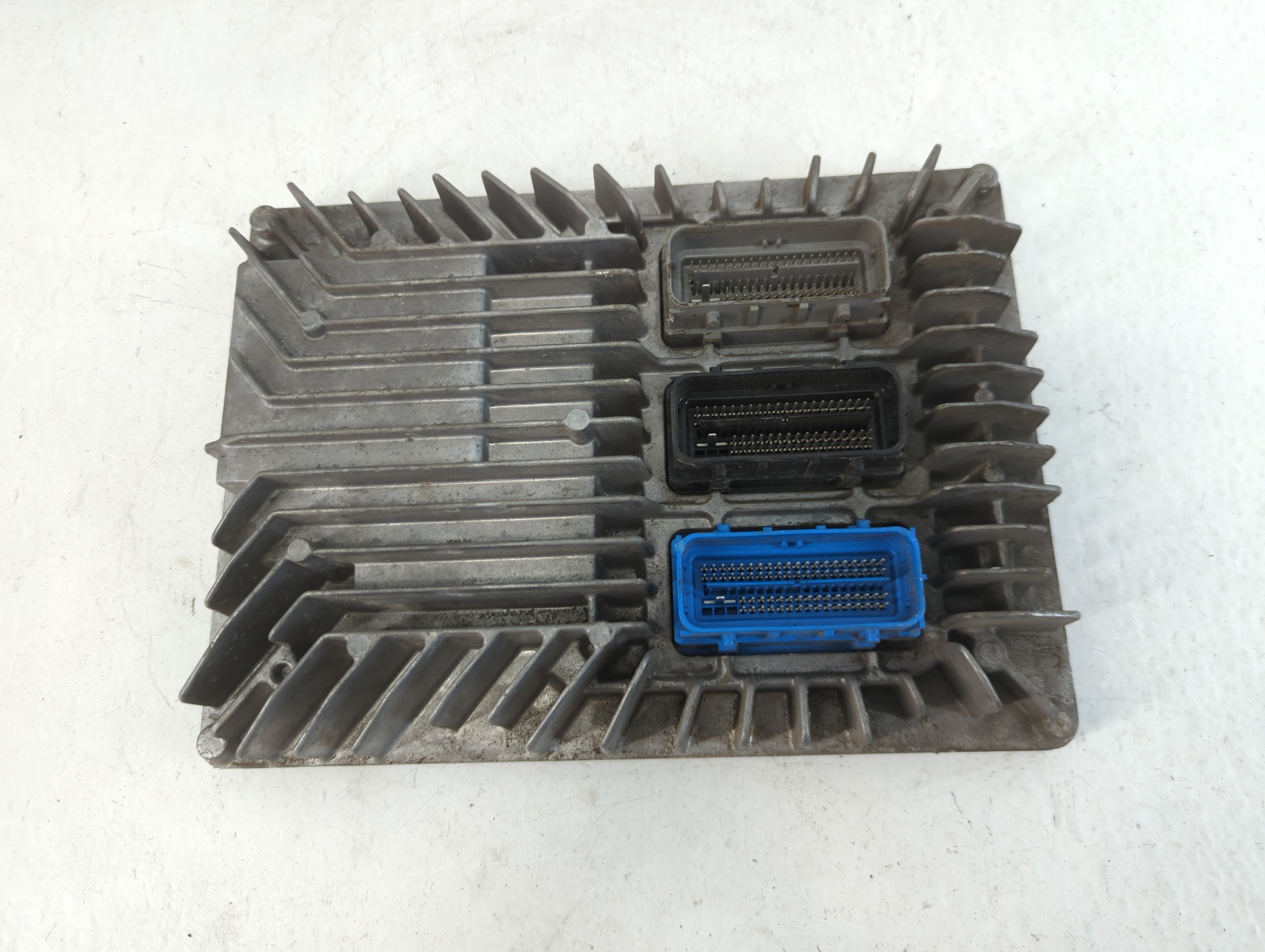 2017-2020 Chevrolet Impala PCM Engine Control Computer ECU ECM PCU OEM P/N:12666070 Fits Fits 2017 2018 2019 2020 OEM Used Auto Parts - Oemusedautoparts1.com