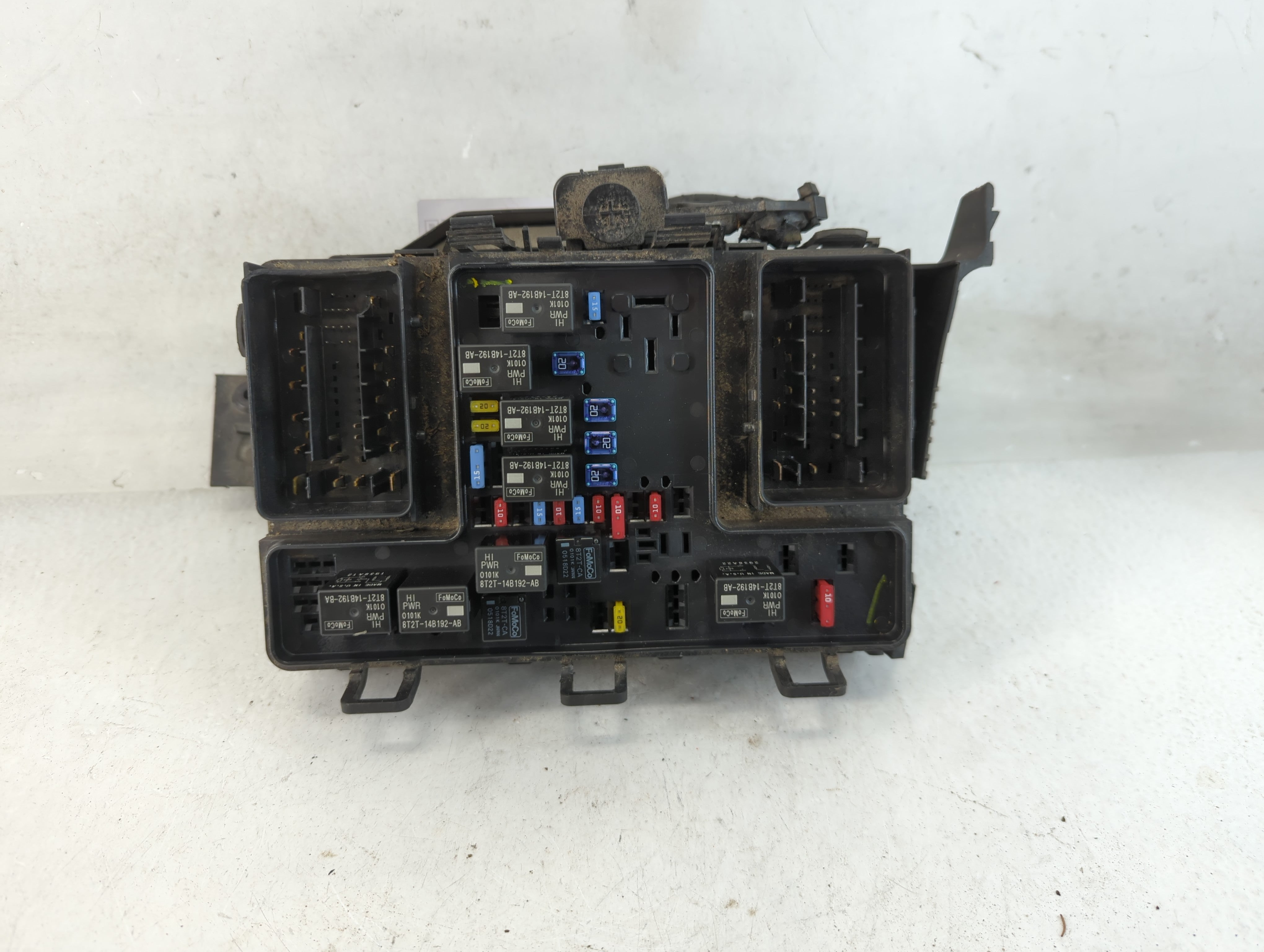 2015-2018 Ford Edge Fusebox Fuse Box Panel Relay Module P/N:G2GT14A075AA Fits Fits 2015 2016 2017 2018 OEM Used Auto Parts - Oemusedautoparts1.com
