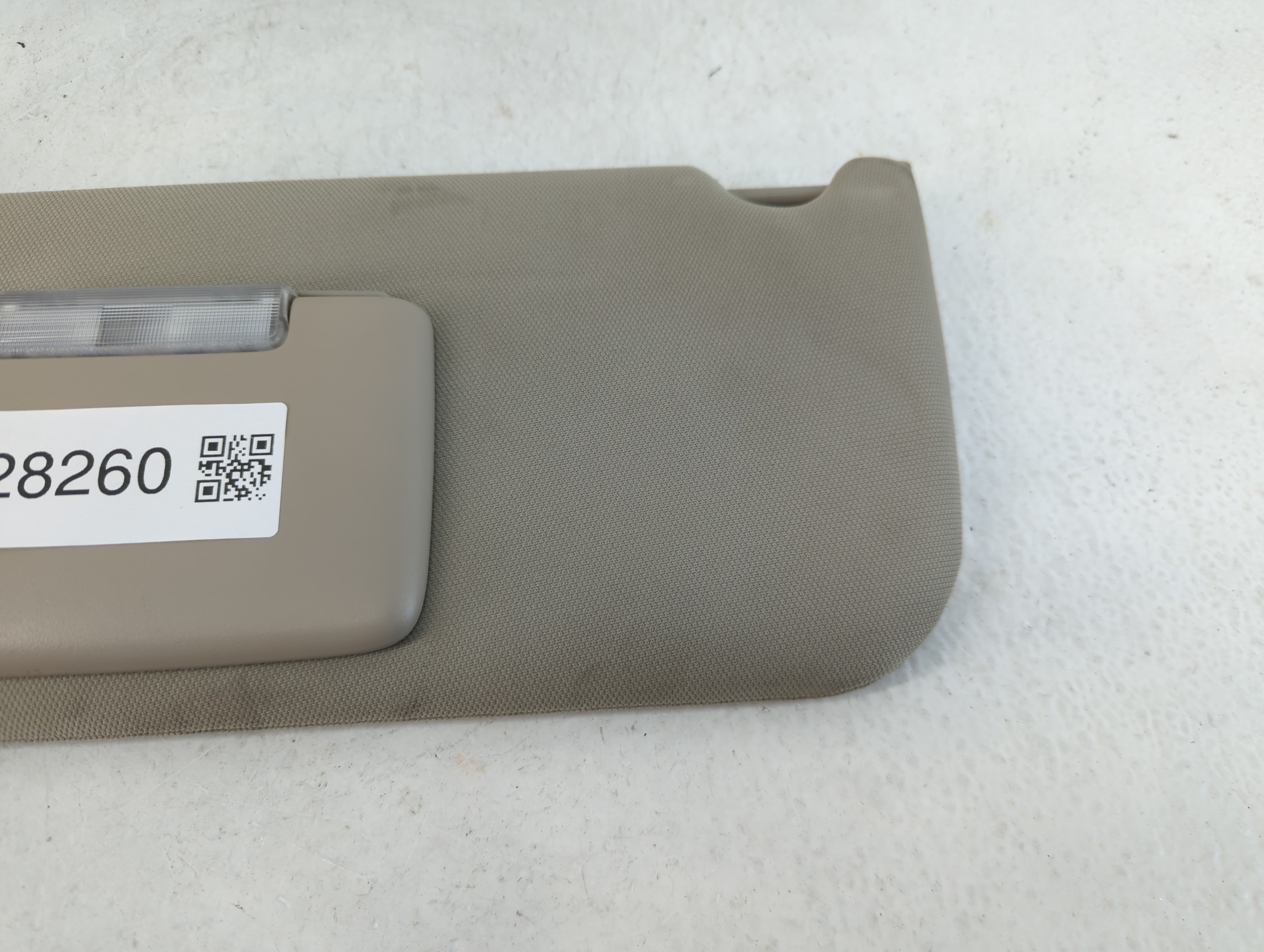 2005-2010 Jeep Grand Cherokee Sun Visor Shade Replacement Driver Left Mirror Fits Fits 2005 2006 2007 2008 2009 2010 OEM Used Auto Parts - Oemusedautoparts1.com