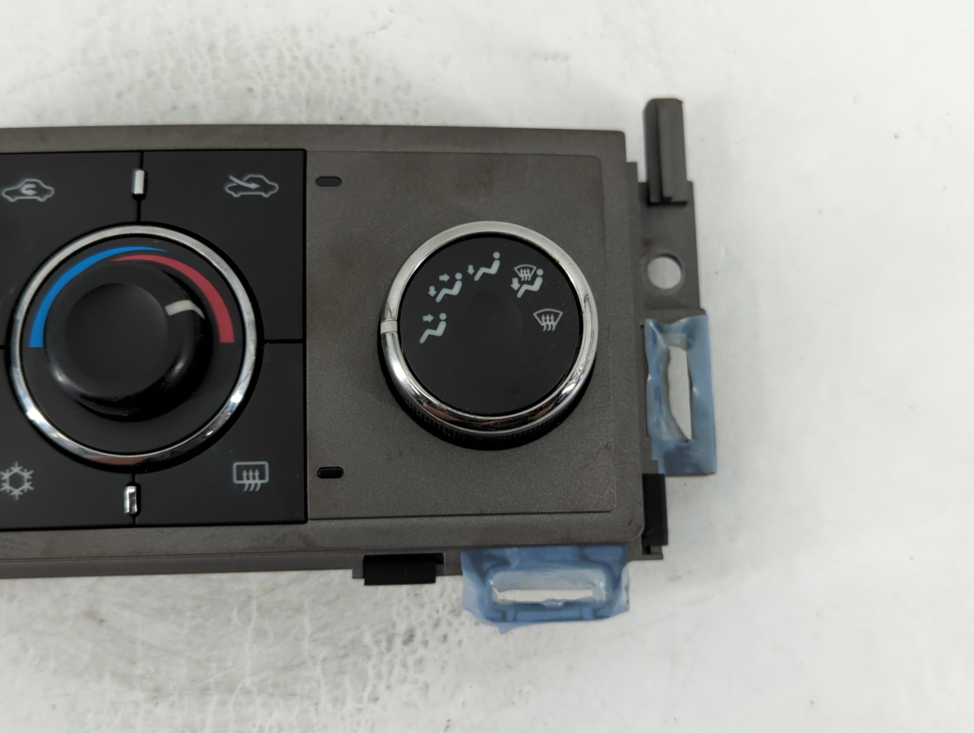 2007-2009 Saturn Aura Climate Control Module Temperature AC/Heater Replacement P/N:28074635 Fits Fits 2007 2008 2009 OEM Used Auto Parts - Oemusedautoparts1.com