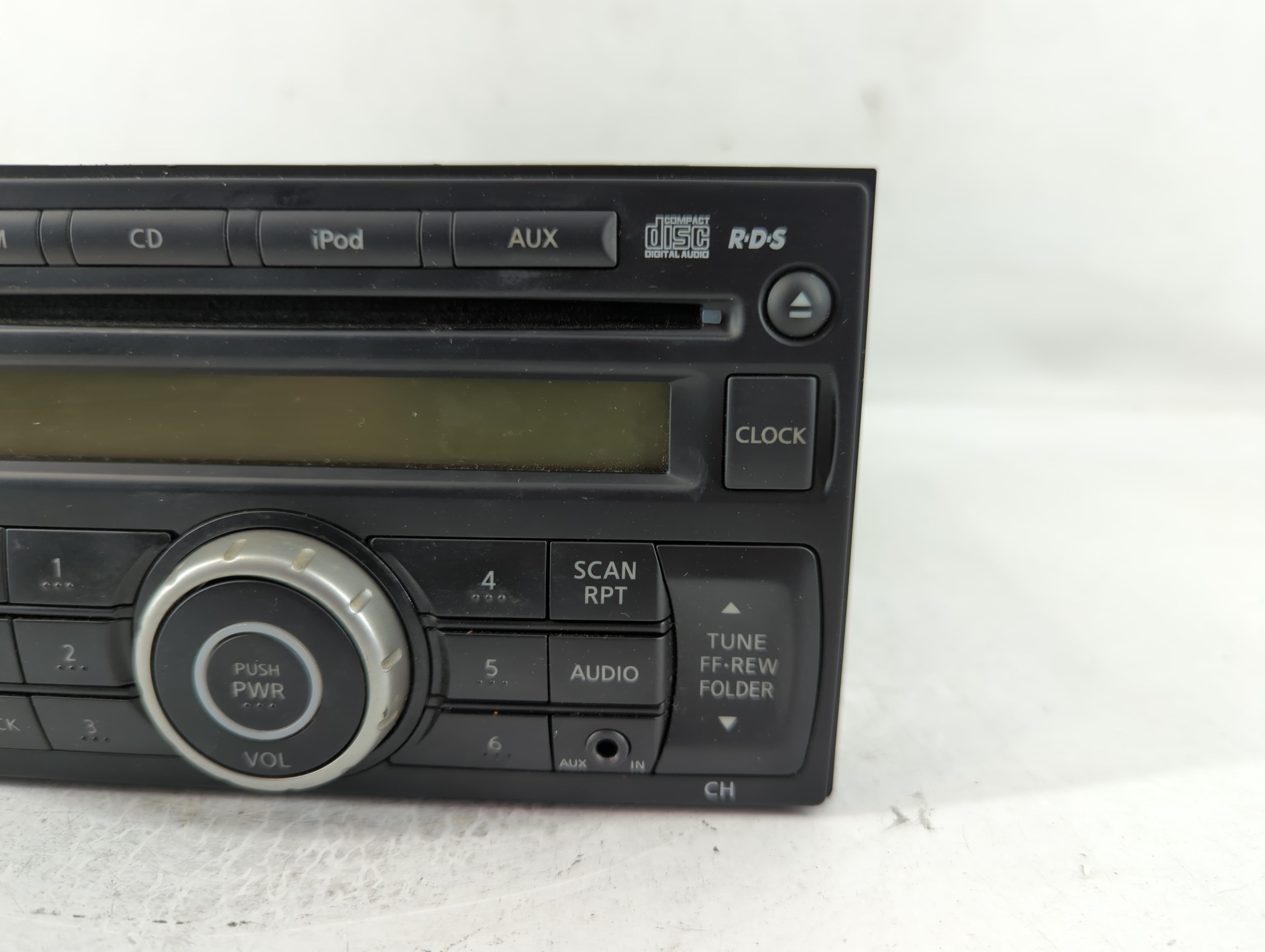 2011-2015 Nissan Rogue Radio AM FM Cd Player Receiver Replacement P/N:28185 1VK1A Fits Fits 2011 2012 2013 2014 2015 OEM Used Auto Parts - Oemusedautoparts1.com