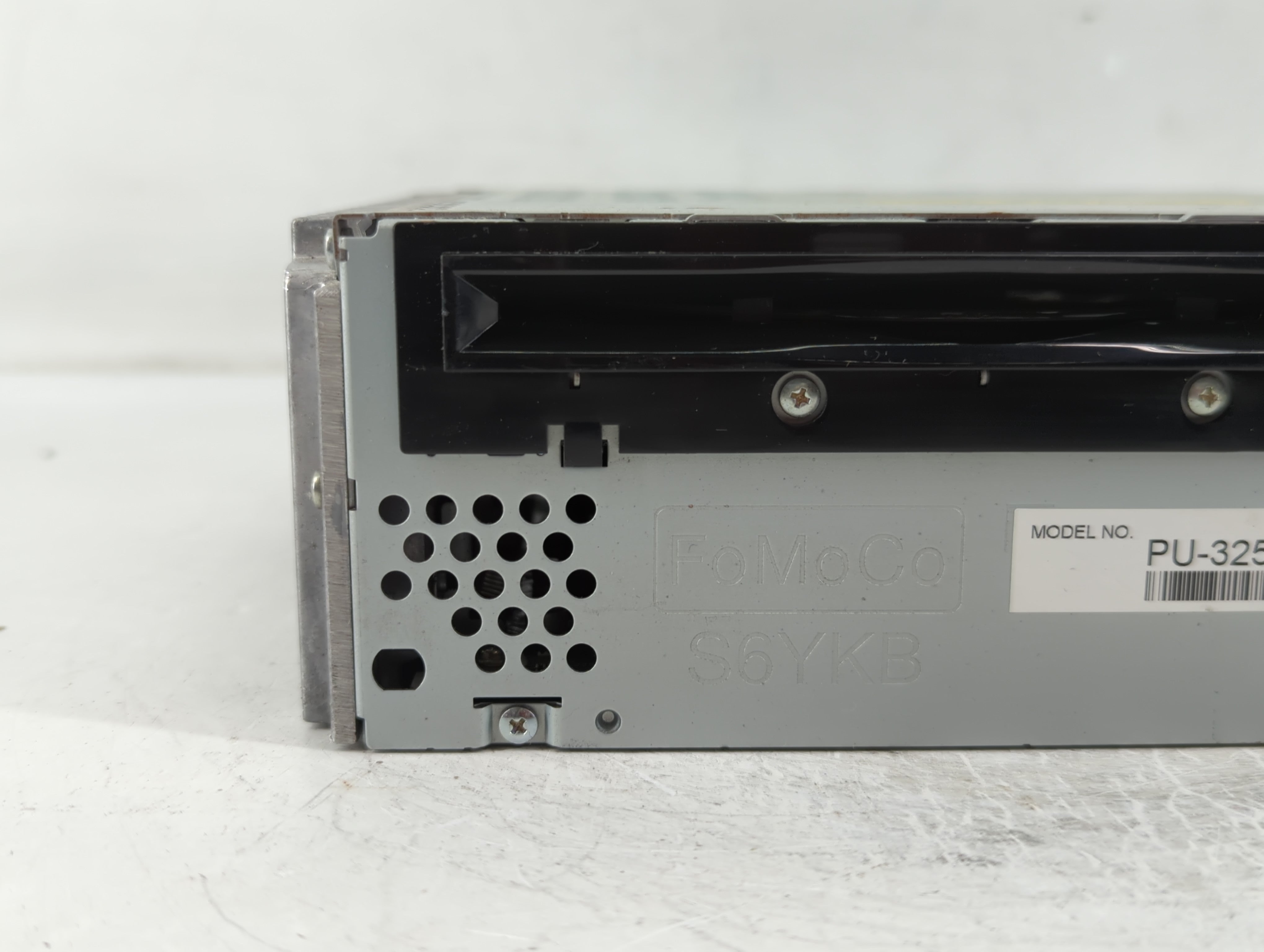 2011 Ford Explorer Radio AM FM Cd Player Receiver Replacement P/N:BB5T-19C107-CS Fits OEM Used Auto Parts - Oemusedautoparts1.com