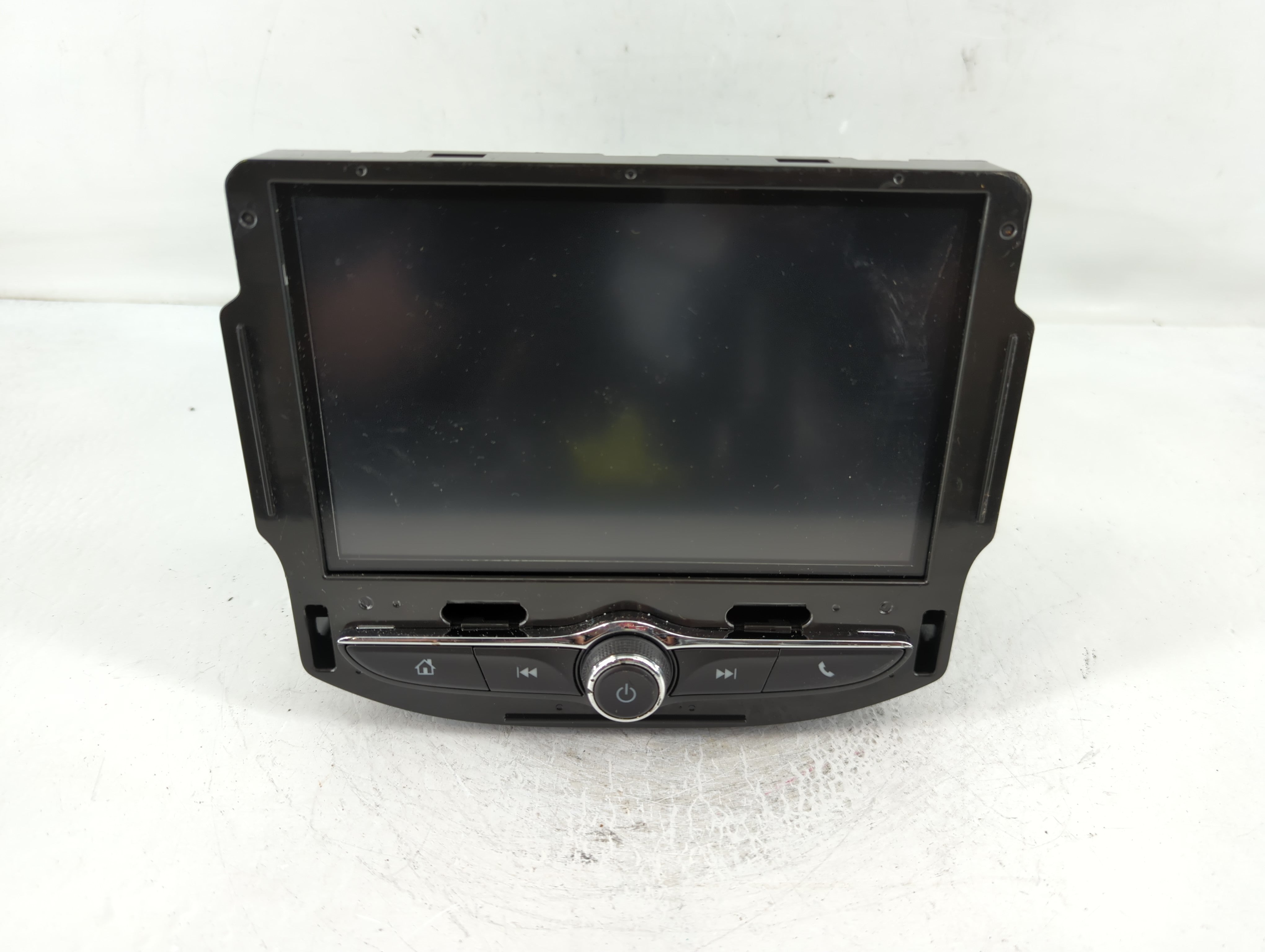 2018-2021 Chevrolet Traverse Radio AM FM Cd Player Receiver Replacement P/N:42554701 Fits Fits 2017 2018 2019 2020 2021 OEM Used Auto Parts - Oemusedautoparts1.com