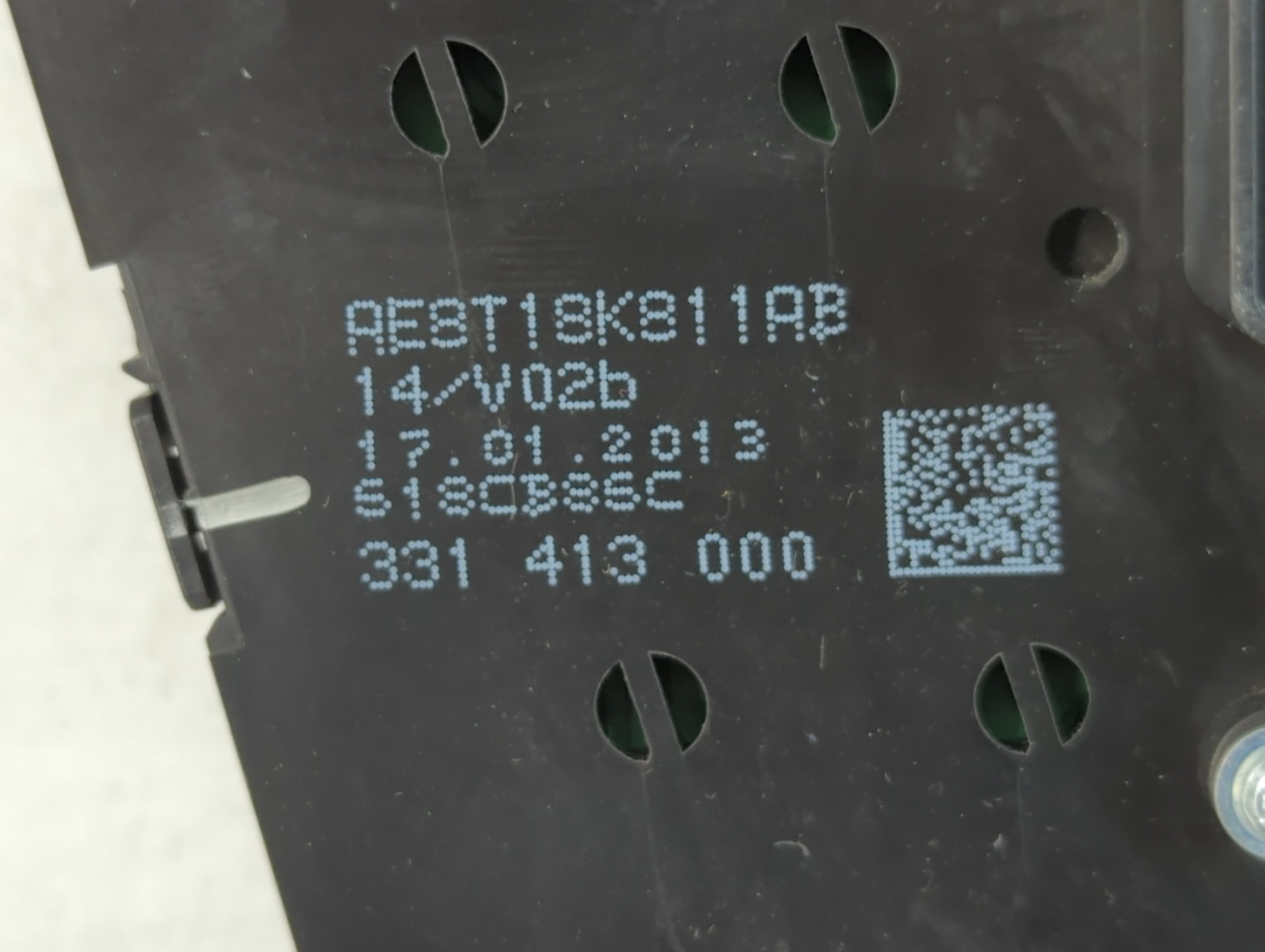 2013 Ford Fiesta Radio AM FM Cd Player Receiver Replacement P/N:AE8T18K811AB 331 413 000 Fits OEM Used Auto Parts - Oemusedautoparts1.com