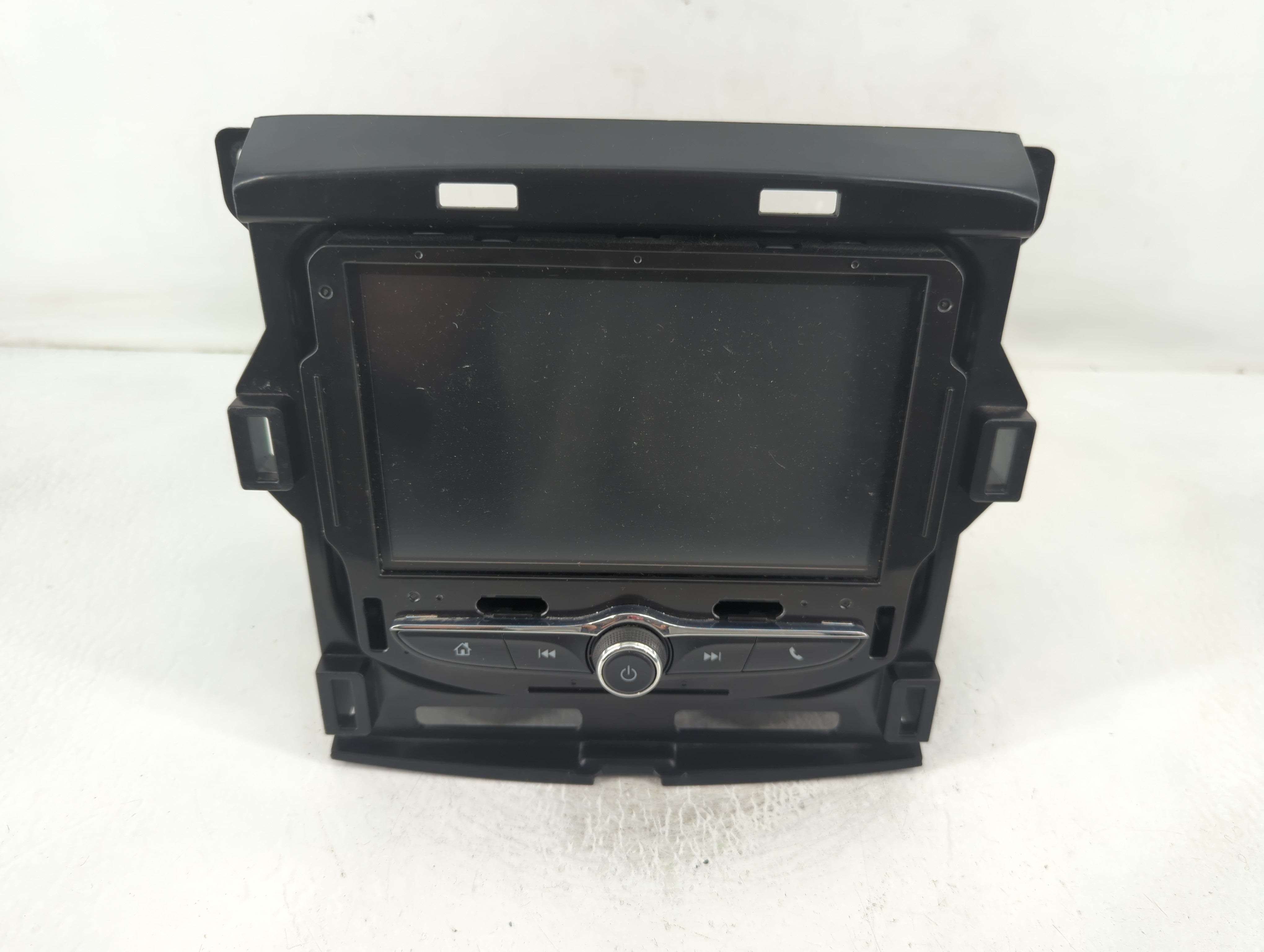 2018-2021 Chevrolet Traverse Radio AM FM Cd Player Receiver Replacement P/N:23388763 Fits Fits 2017 2018 2019 2020 2021 OEM Used Auto Parts - Oemusedautoparts1.com