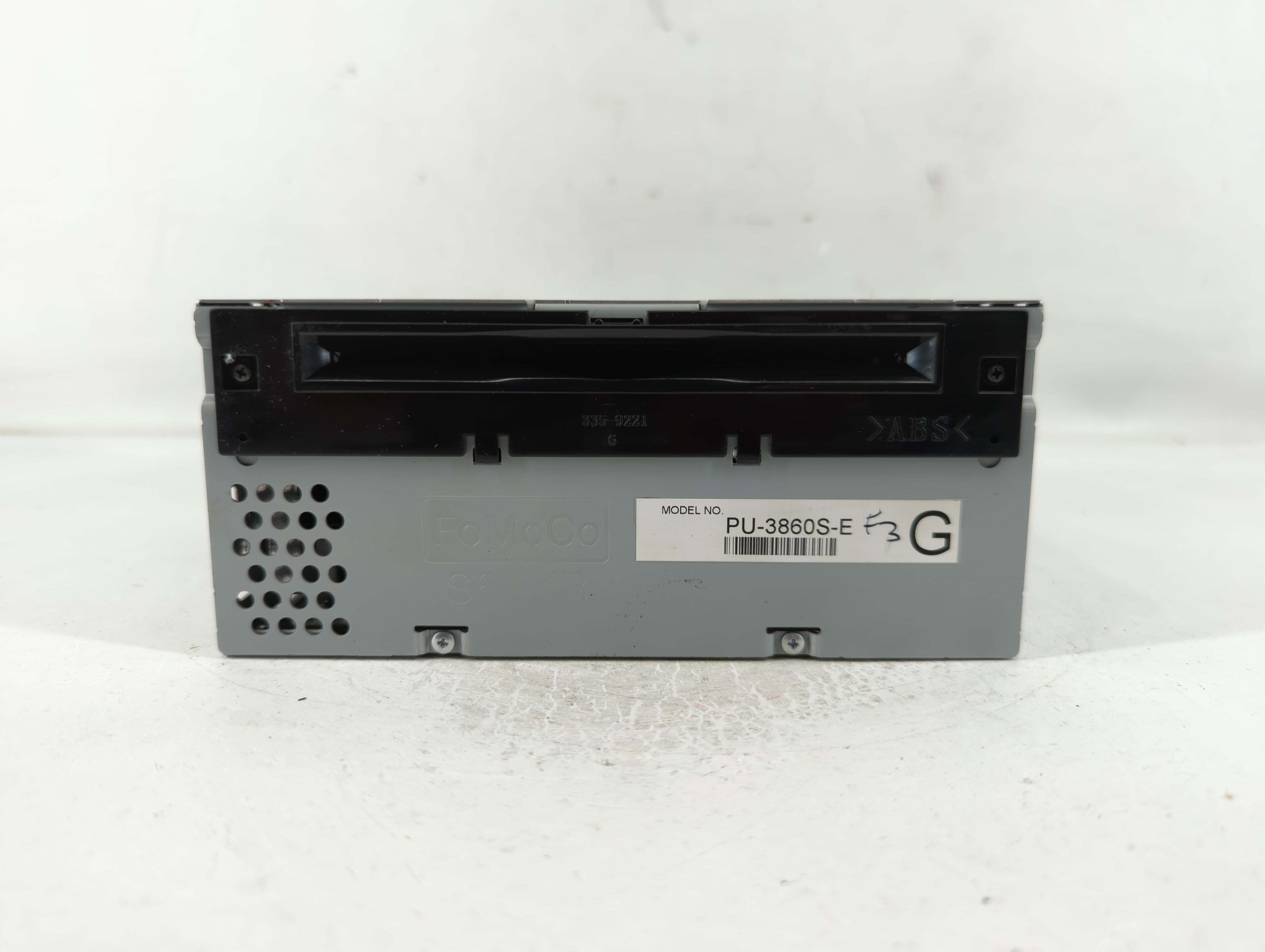 2017 Ford Mustang Radio AM FM Cd Player Receiver Replacement P/N:HR3T-19C107-EC Fits OEM Used Auto Parts - Oemusedautoparts1.com
