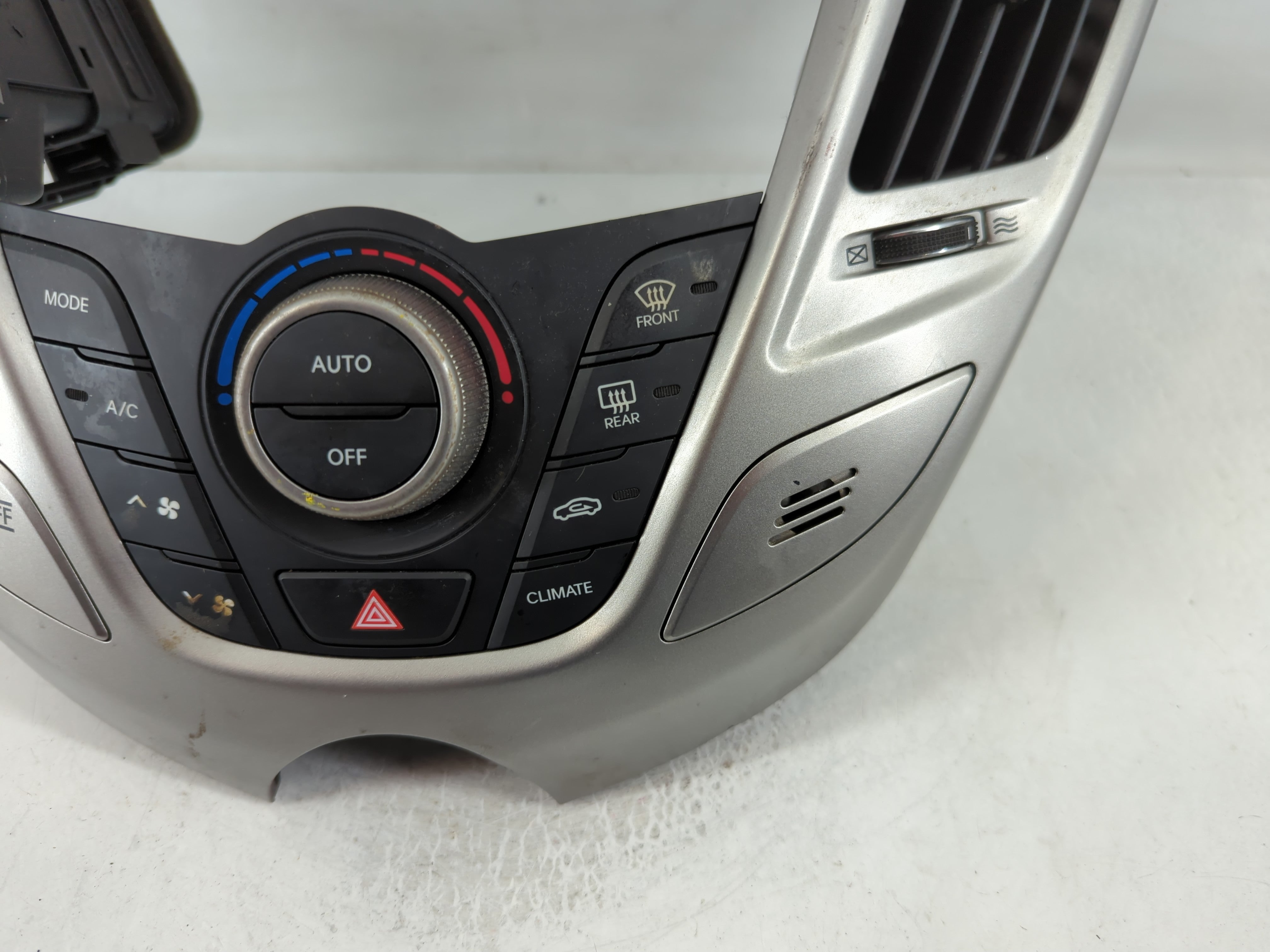 2016-2017 Hyundai Veloster Climate Control Module Temperature AC/Heater Replacement P/N:FF321013 Fits Fits 2016 2017 OEM Used Auto Parts - Oemusedautoparts1.com