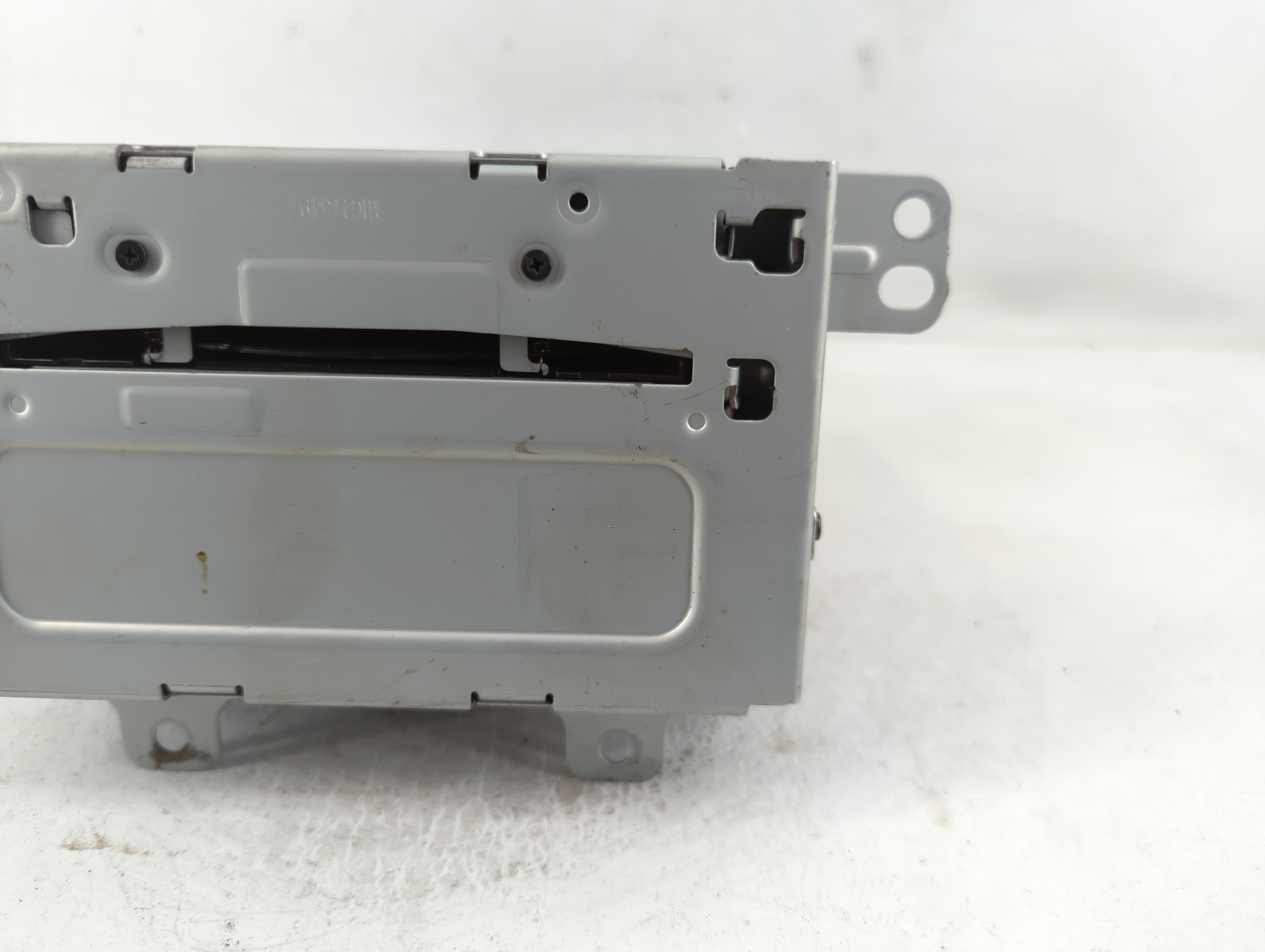 2011-2012 Chevrolet Cruze Radio AM FM Cd Player Receiver Replacement P/N:20983517 Fits Fits 2010 2011 2012 OEM Used Auto Parts - Oemusedautoparts1.com