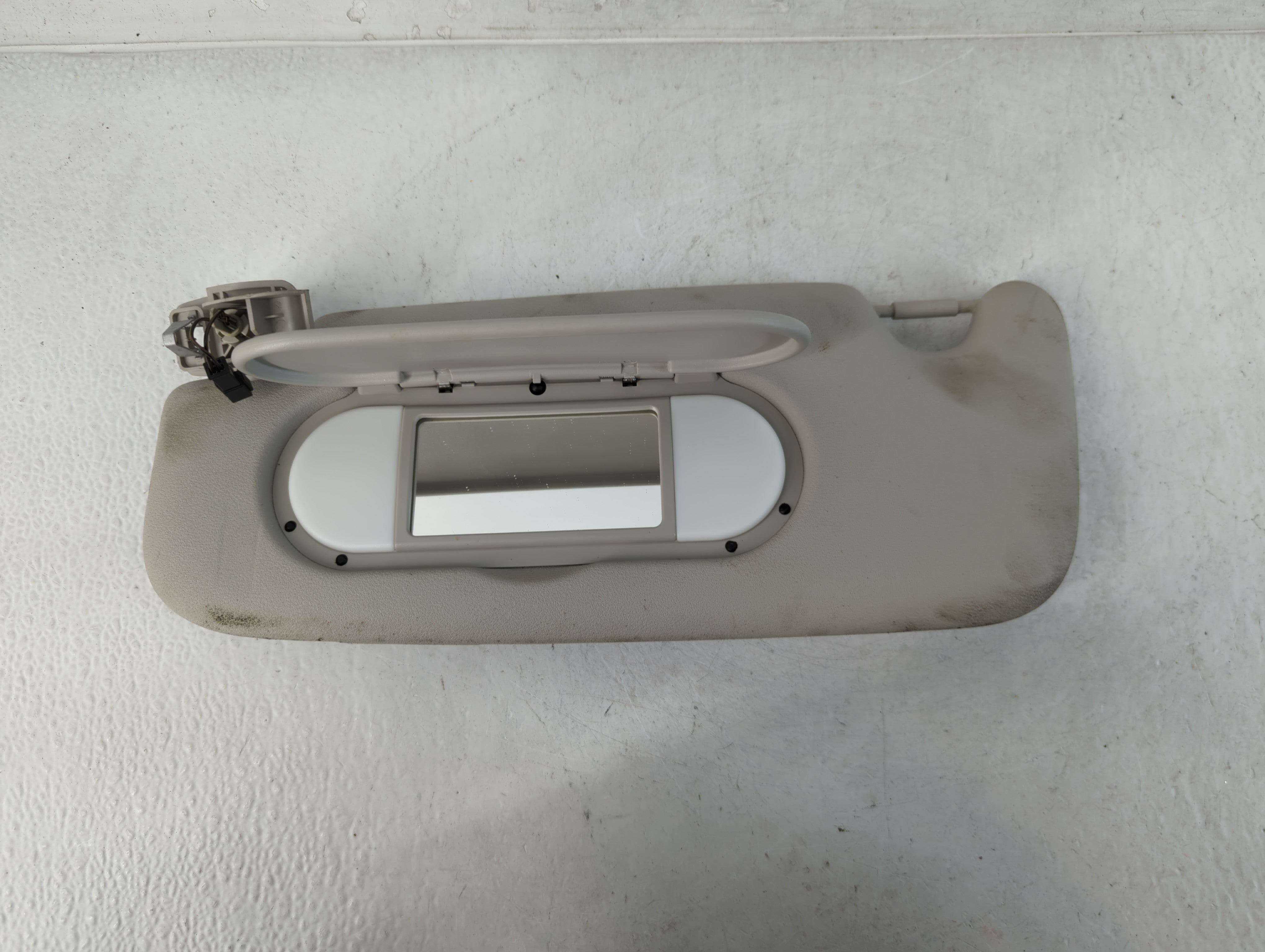 2016-2018 Mini Cooper Sun Visor Shade Replacement Driver Left Mirror Fits Fits 2016 2017 2018 OEM Used Auto Parts - Oemusedautoparts1.com
