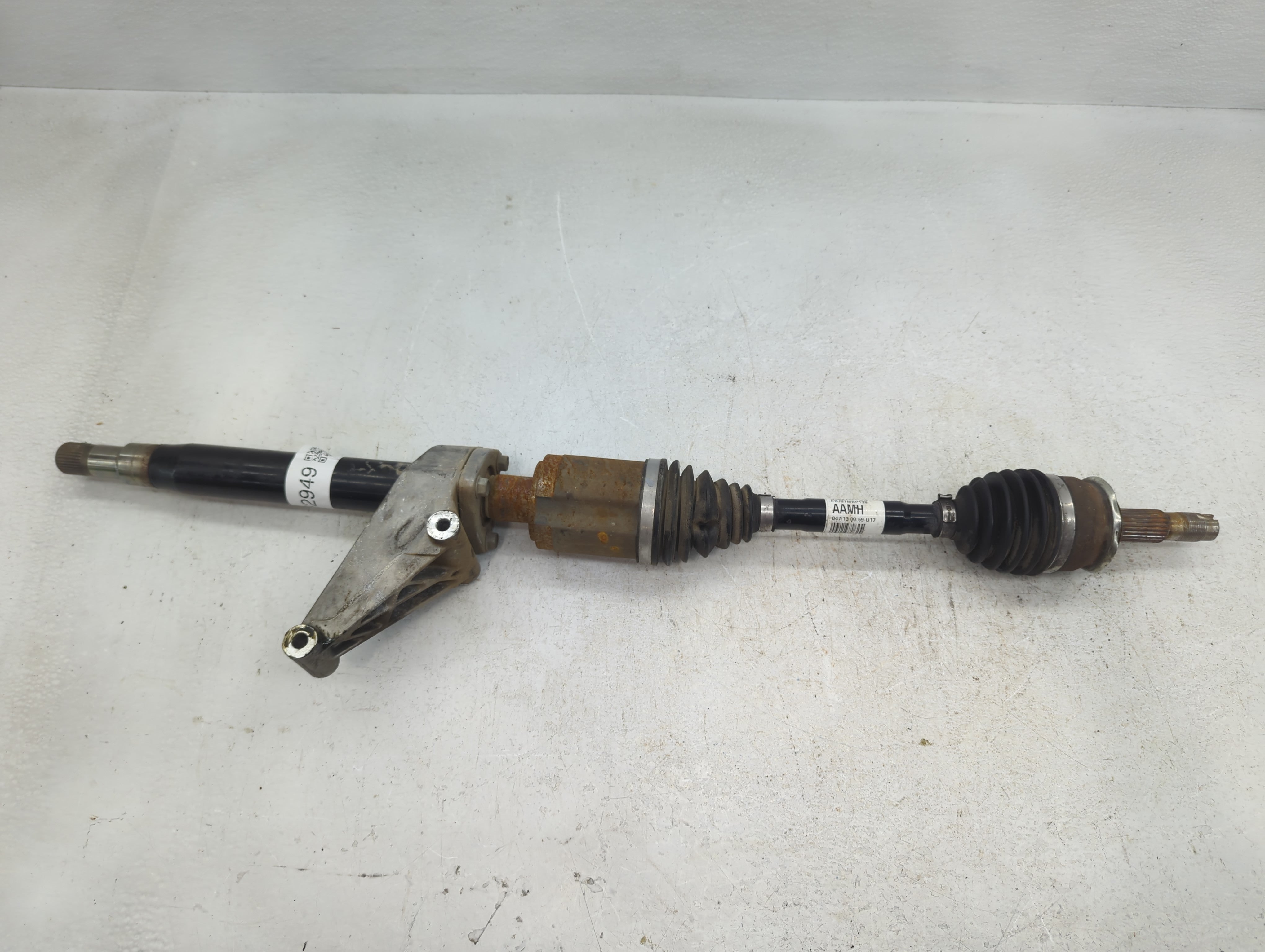 2013-2014 Chevrolet Sonic Axle Shaft Front Passenger Cv C/v - Oemusedautoparts1.com