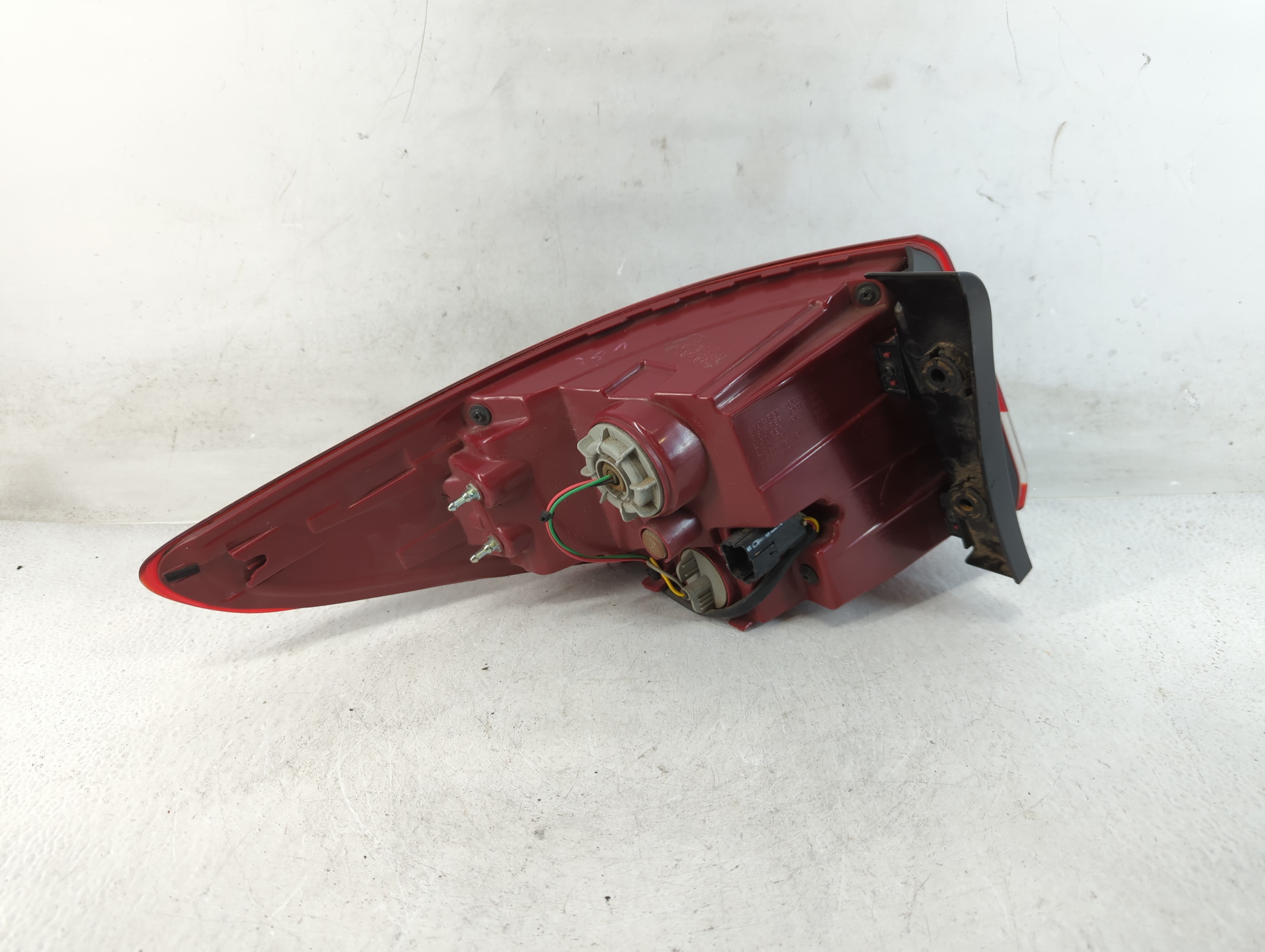 2017-2018 Hyundai Santa Fe Tail Light Assembly Passenger Right OEM Fits Fits 2017 2018 OEM Used Auto Parts - Oemusedautoparts1.com