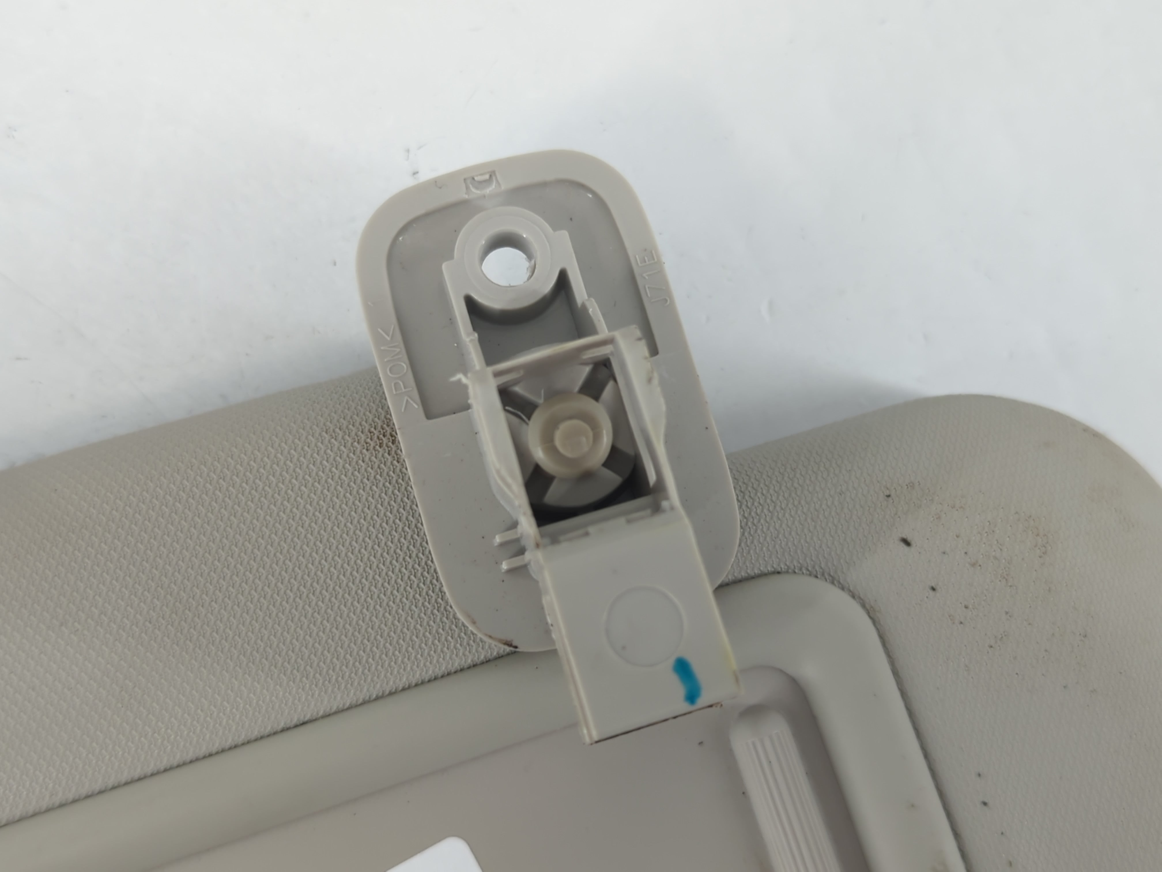 2014-2018 Mazda 3 Sun Visor Shade Replacement Passenger Right Mirror Fits Fits 2014 2015 2016 2017 2018 OEM Used Auto Parts - Oemusedautoparts1.com