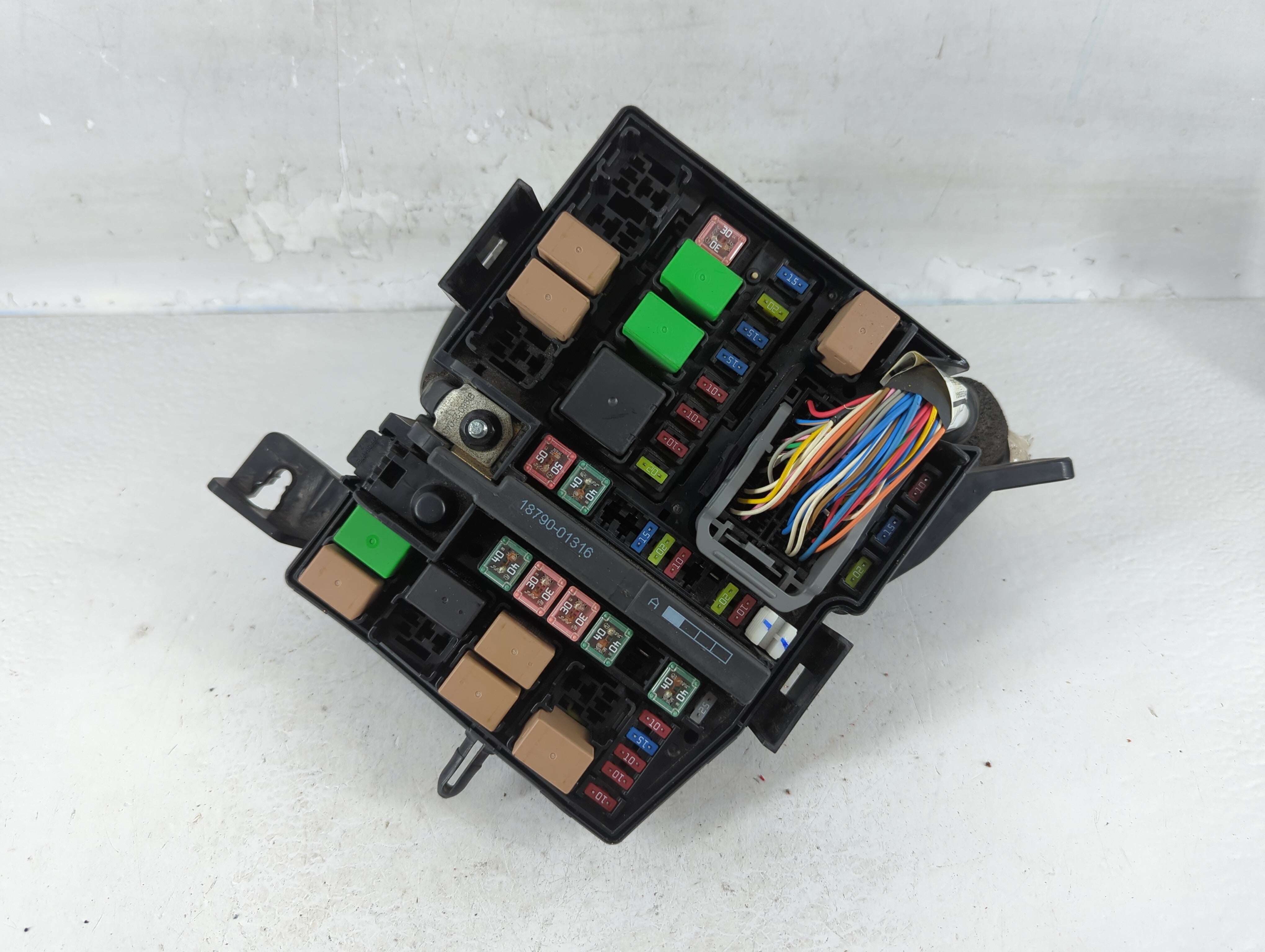 2014-2015 Kia Optima Fusebox Fuse Box Panel Relay Module P/N:91955-2T740 Fits Fits 2014 2015 OEM Used Auto Parts - Oemusedautoparts1.com