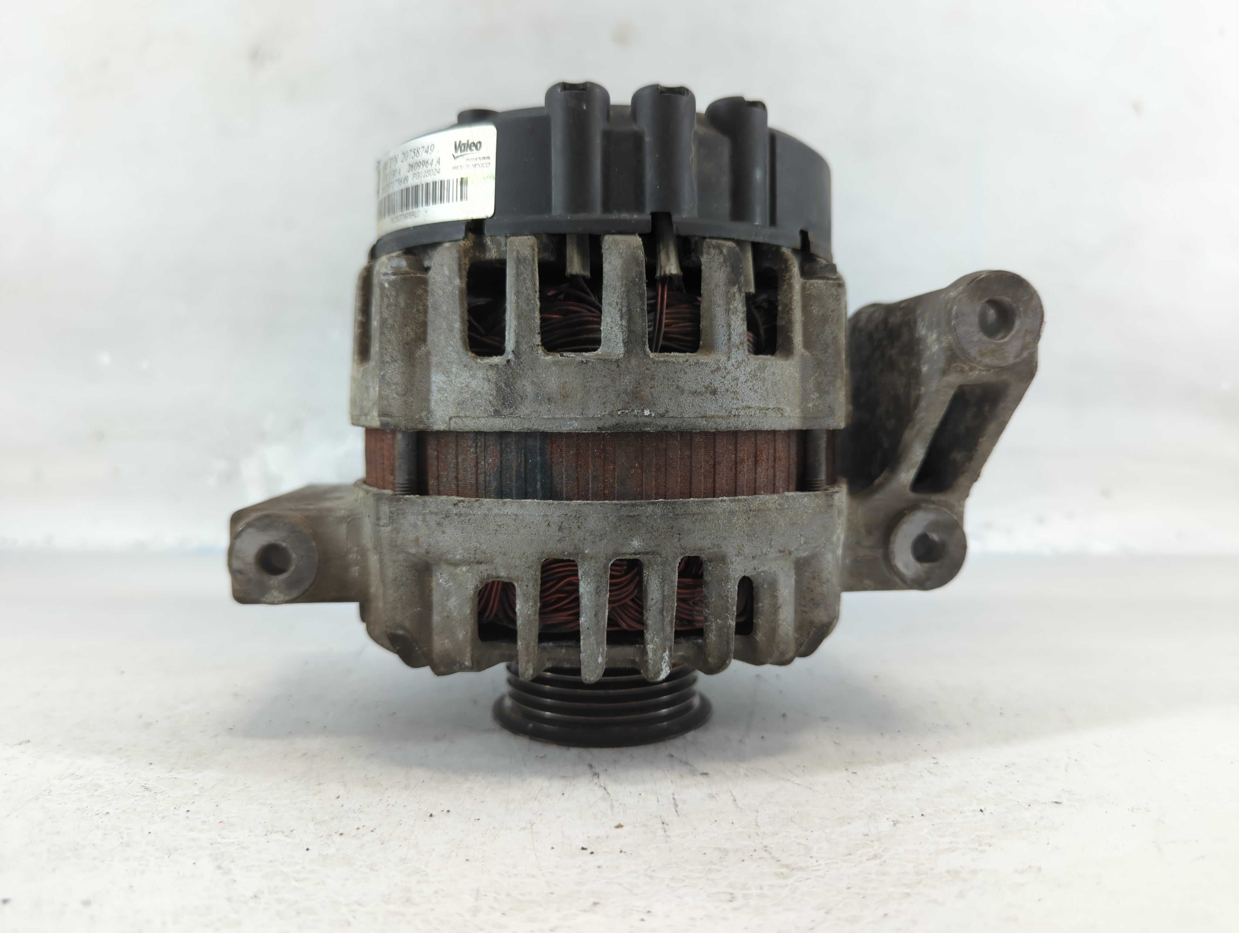 2015-2022 Chevrolet Colorado Alternator Replacement Generator Charging Assembly Engine OEM P/N:20758749 Fits OEM Used Auto Parts - Oemusedautoparts1.com
