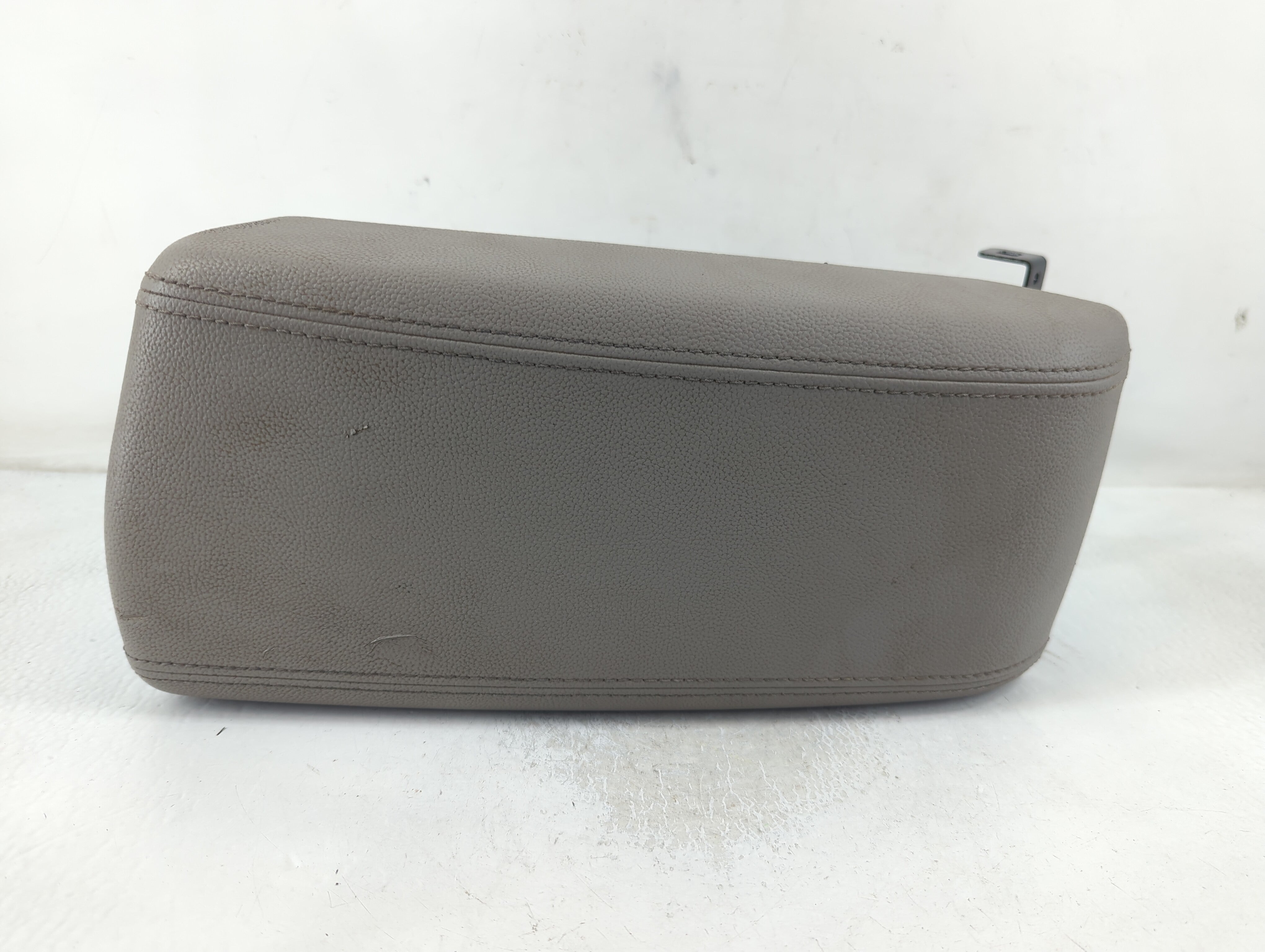 2015 Hyundai Sonata Center Console Armrest Cover Lid Fits OEM Used Auto Parts - Oemusedautoparts1.com
