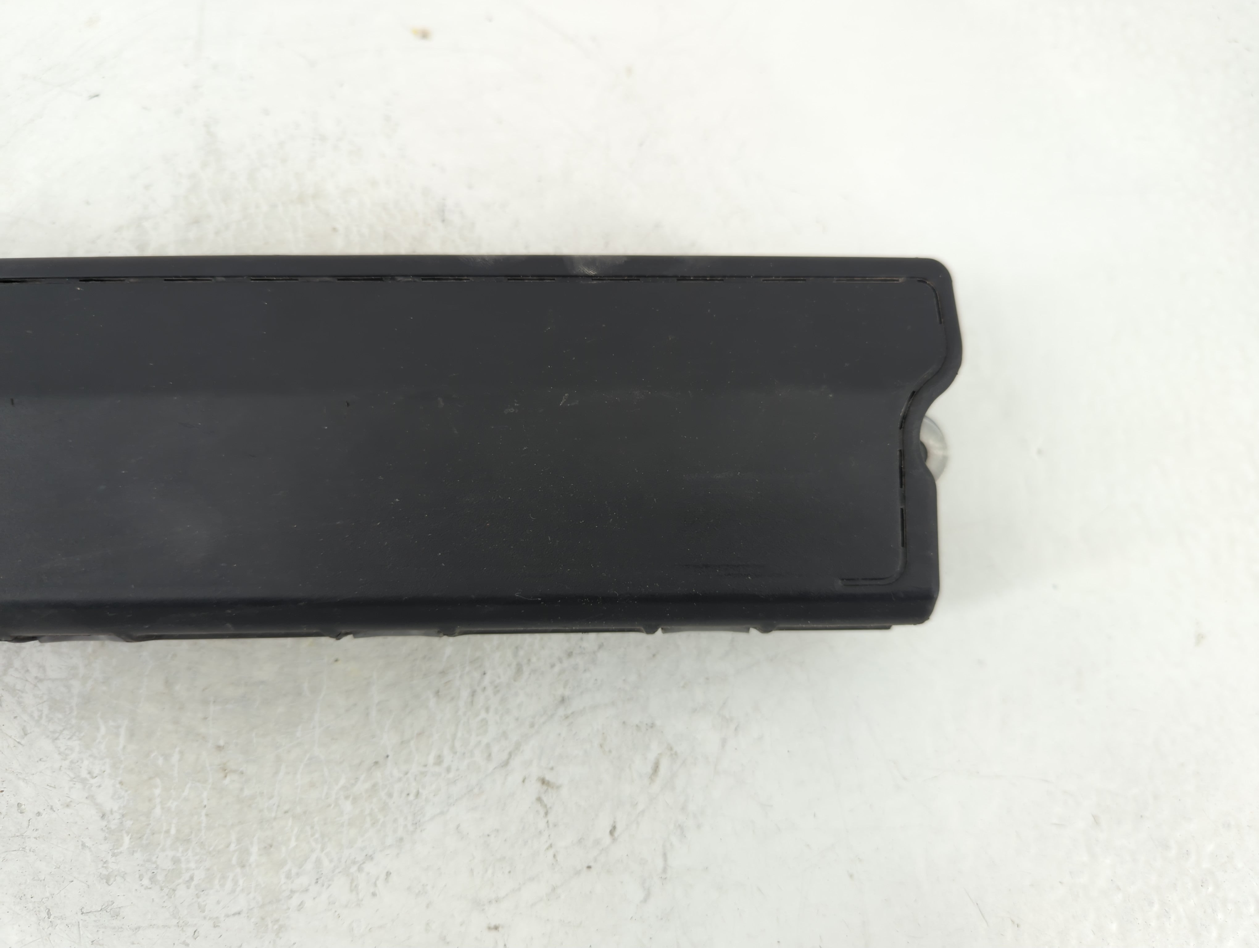 2013-2014 Cadillac Ats Air Bag Driver Left Knee OEM P/N:23192140 Fits Fits 2013 2014 OEM Used Auto Parts - Oemusedautoparts1.com