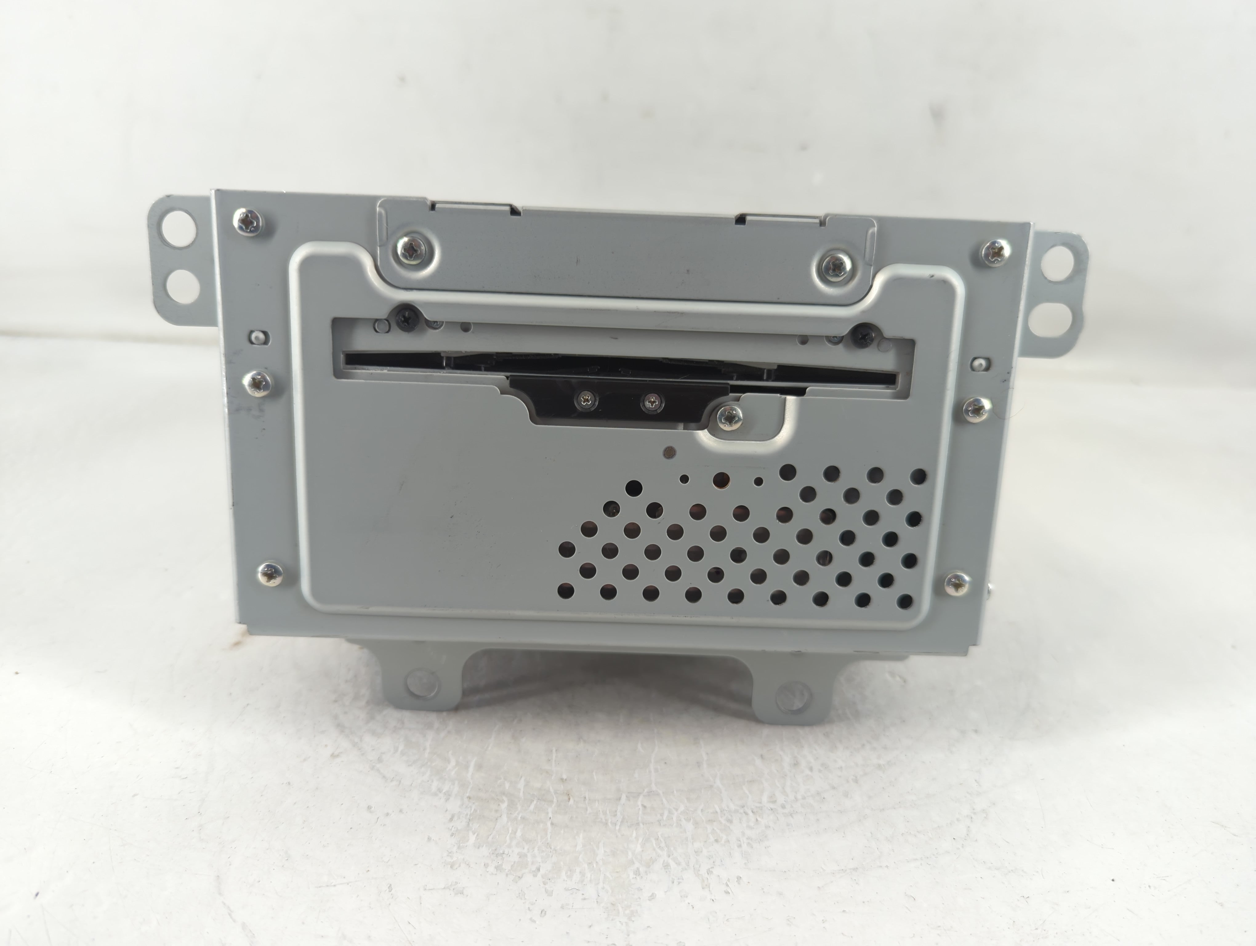 2010 Chevrolet Equinox Radio AM FM Cd Player Receiver Replacement P/N:20888798 Fits Fits 2011 OEM Used Auto Parts - Oemusedautoparts1.com