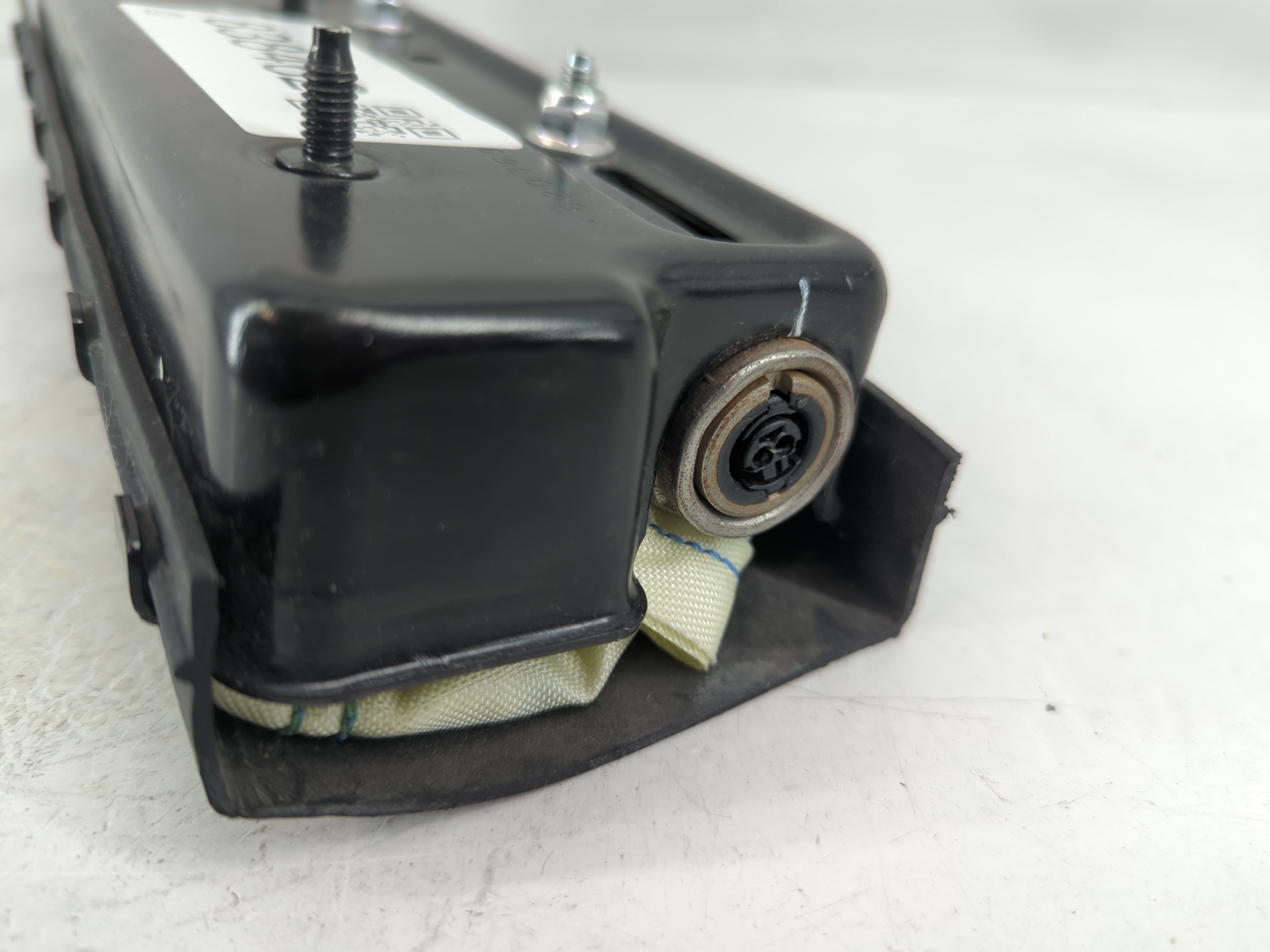 2016 Dodge Journey Air Bag Driver Left Knee OEM P/N:P68082494AE Fits OEM Used Auto Parts - Oemusedautoparts1.com