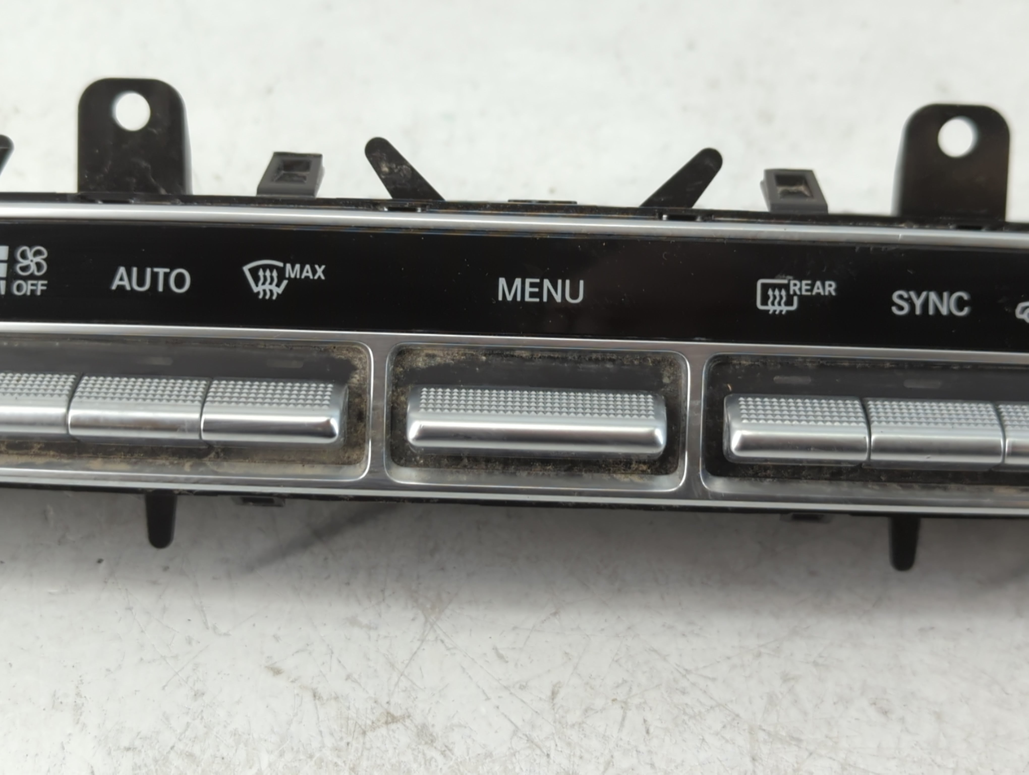 2016-2019 Mercedes-Benz Glc300 Climate Control Module Temperature AC/Heater Replacement P/N:A 205 905 47 06 Fits OEM Used Auto Parts - Oemusedautoparts1.com