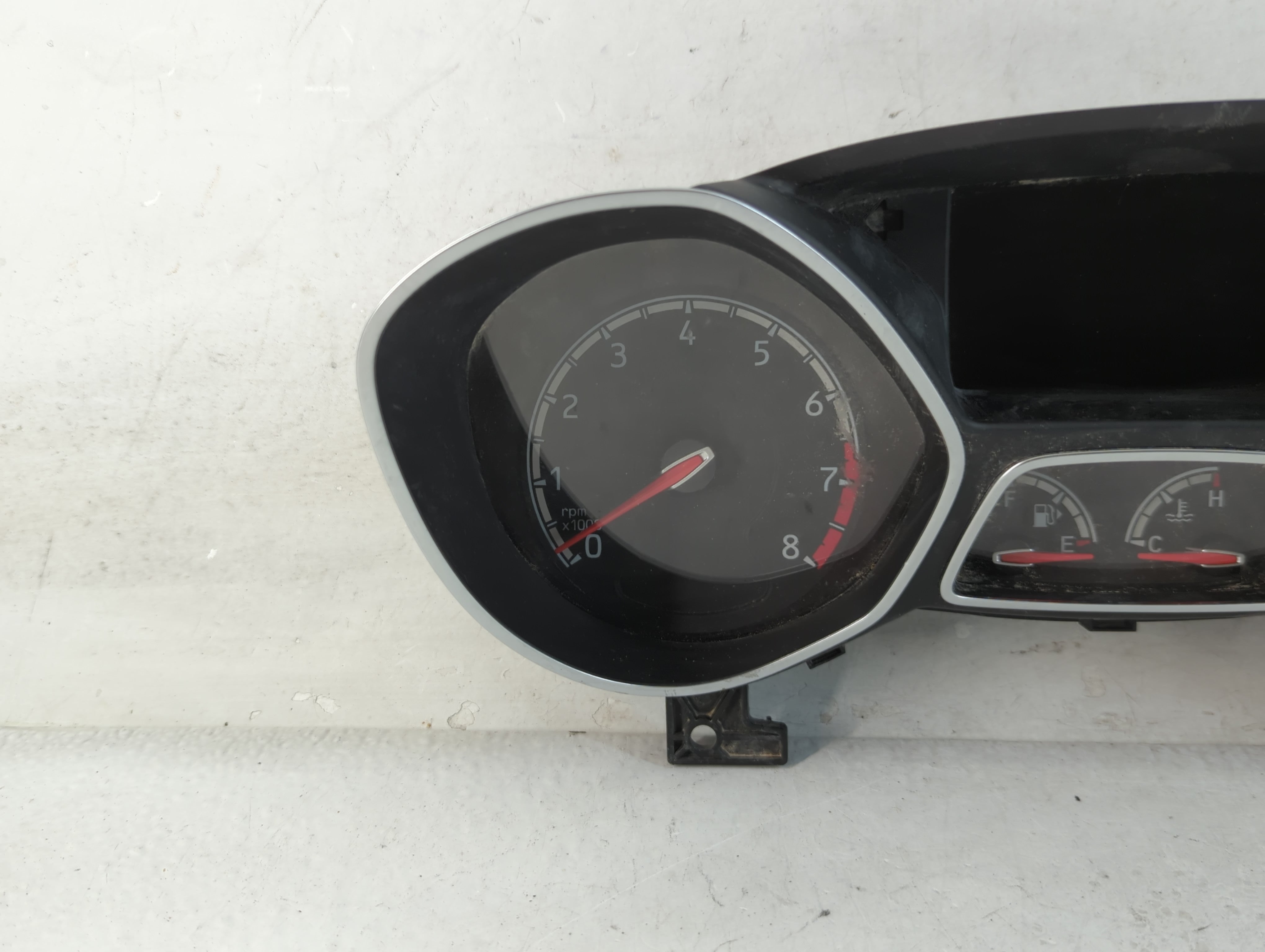 2014-2018 Ford Focus Instrument Cluster Speedometer Gauges Fits Fits 2014 2015 2016 2017 2018 OEM Used Auto Parts - Oemusedautoparts1.com