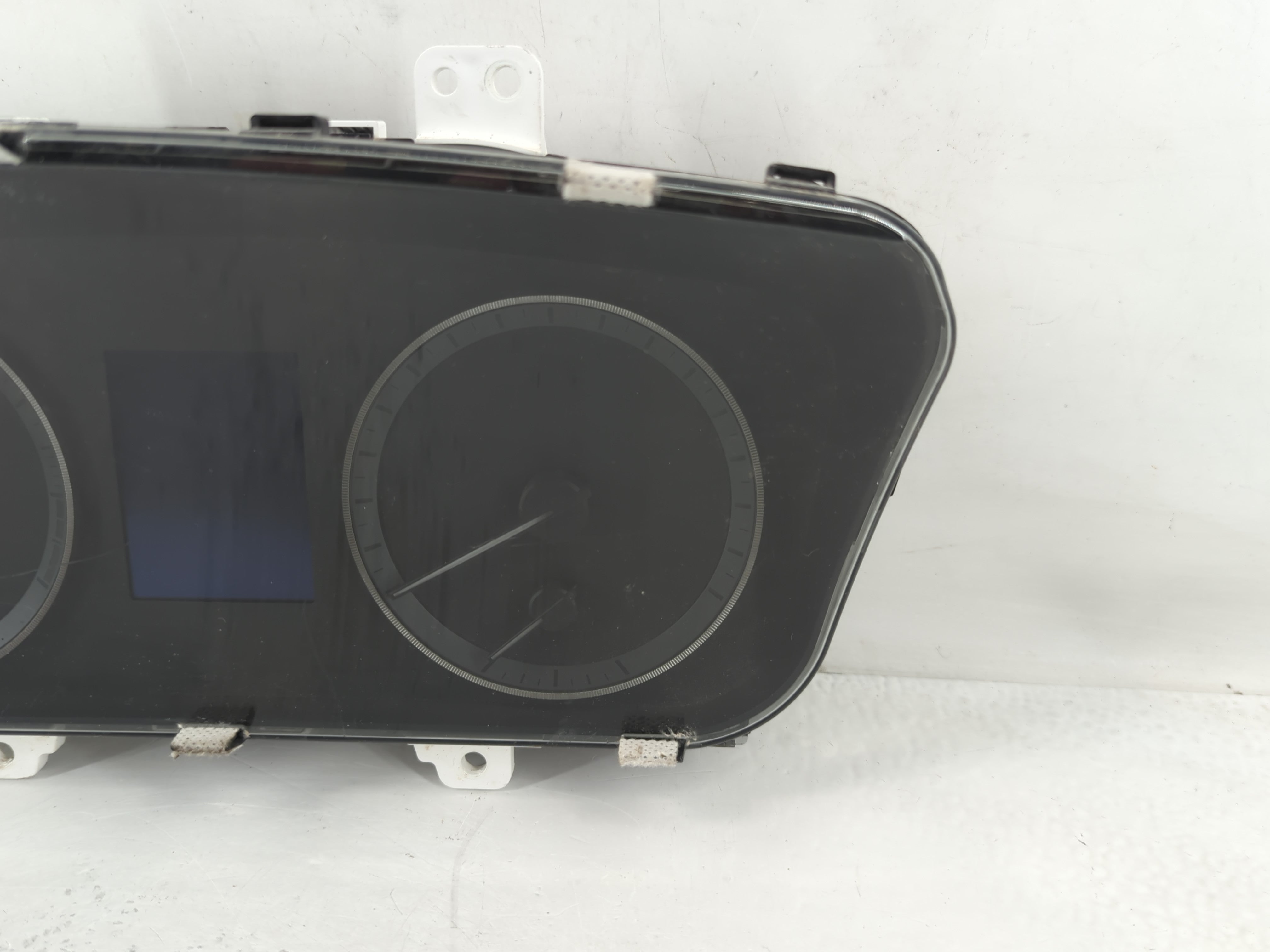 2016-2017 Hyundai Sonata Instrument Cluster Speedometer Gauges P/N:94001-C2201 Fits Fits 2016 2017 OEM Used Auto Parts - Oemusedautoparts1.com