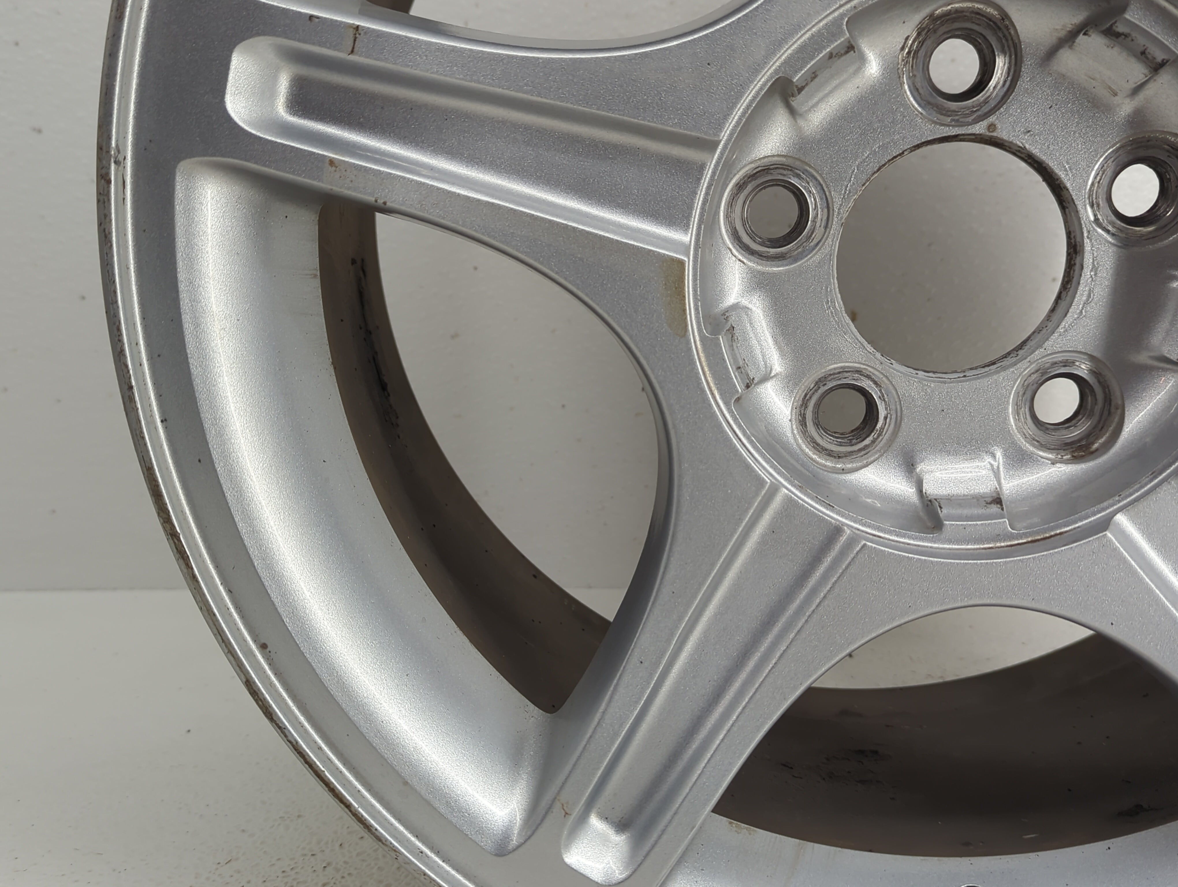 1999-2004 Ford Mustang Wheel Rim Oem - Oemusedautoparts1.com