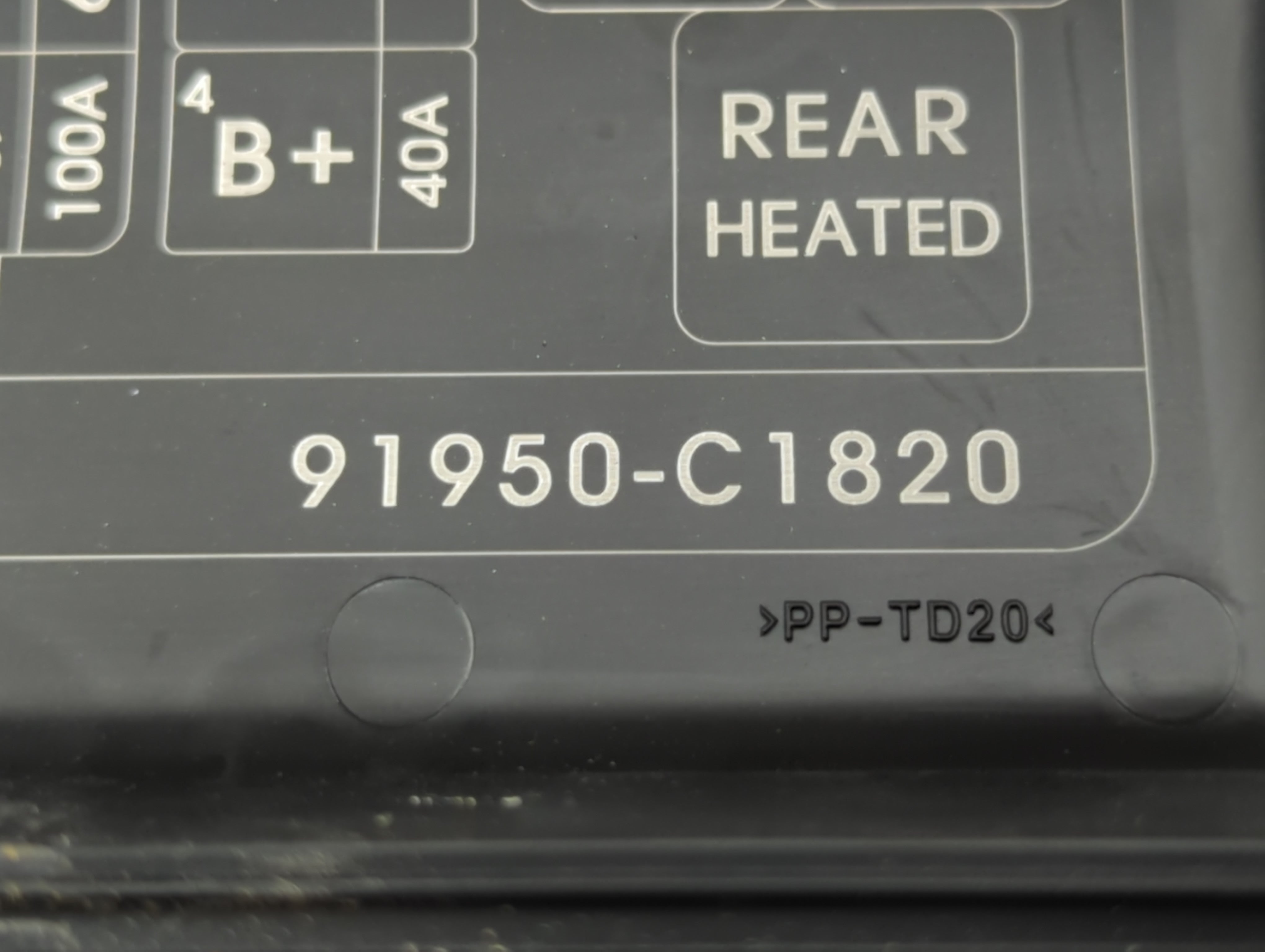 2015 Hyundai Sonata Fusebox Fuse Box Panel Relay Module P/N:91950-C1820 Fits OEM Used Auto Parts - Oemusedautoparts1.com