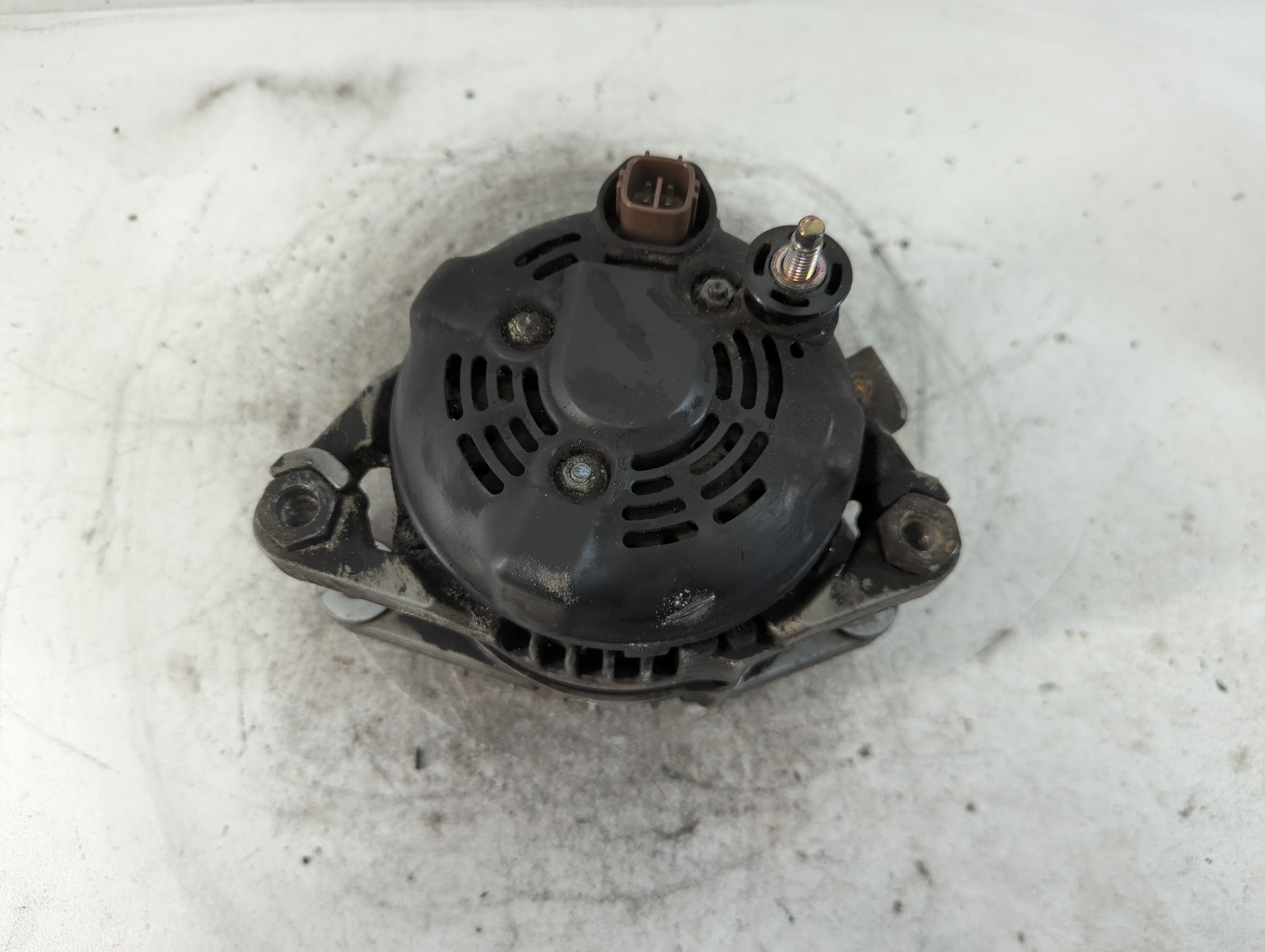 2010-2018 Hyundai Santa Fe Alternator Replacement Generator Charging Assembly Engine OEM Fits OEM Used Auto Parts - Oemusedautoparts1.com