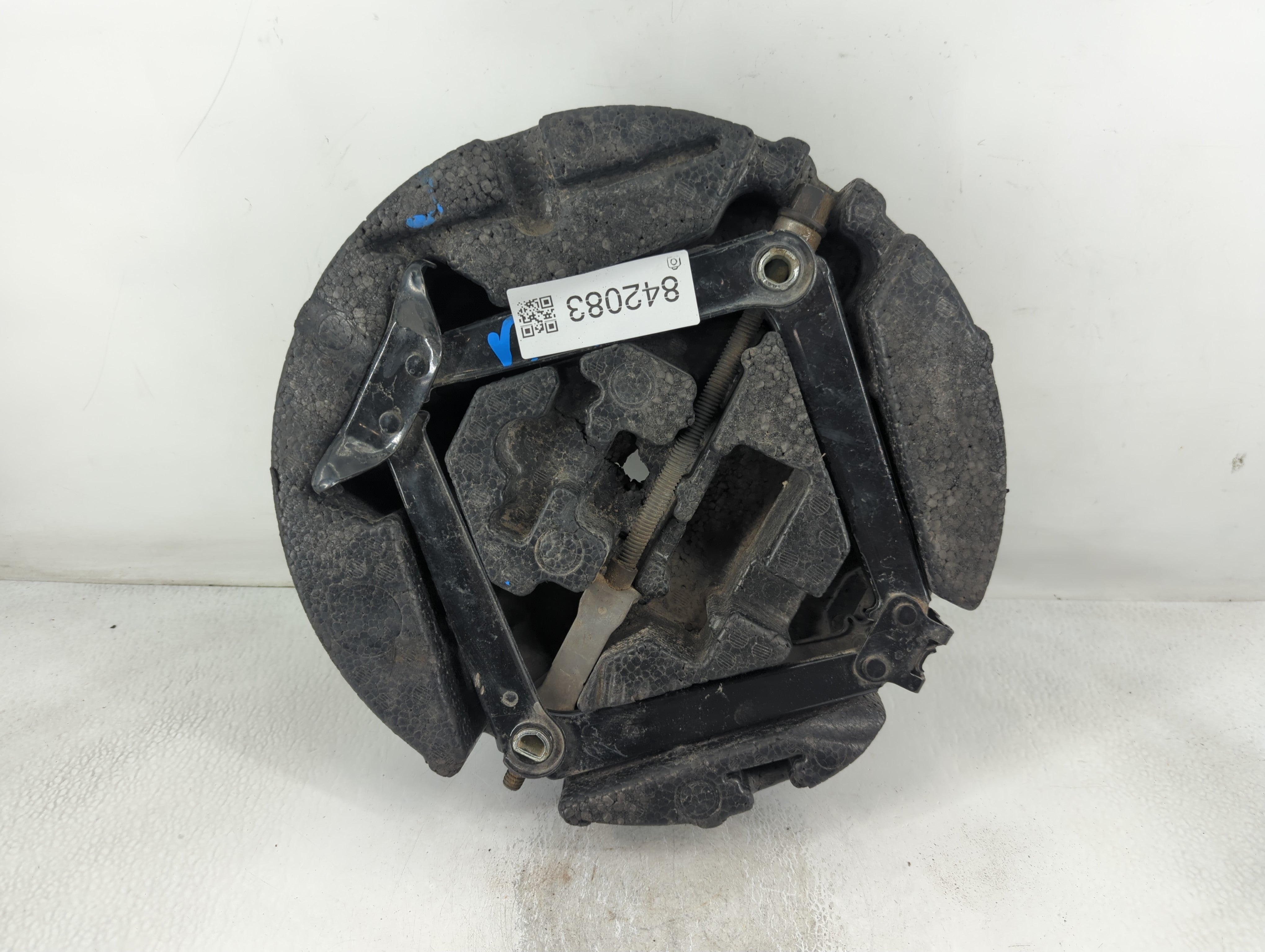2012 Chevrolet Cruze Spare Scissor Car Jack - Oemusedautoparts1.com